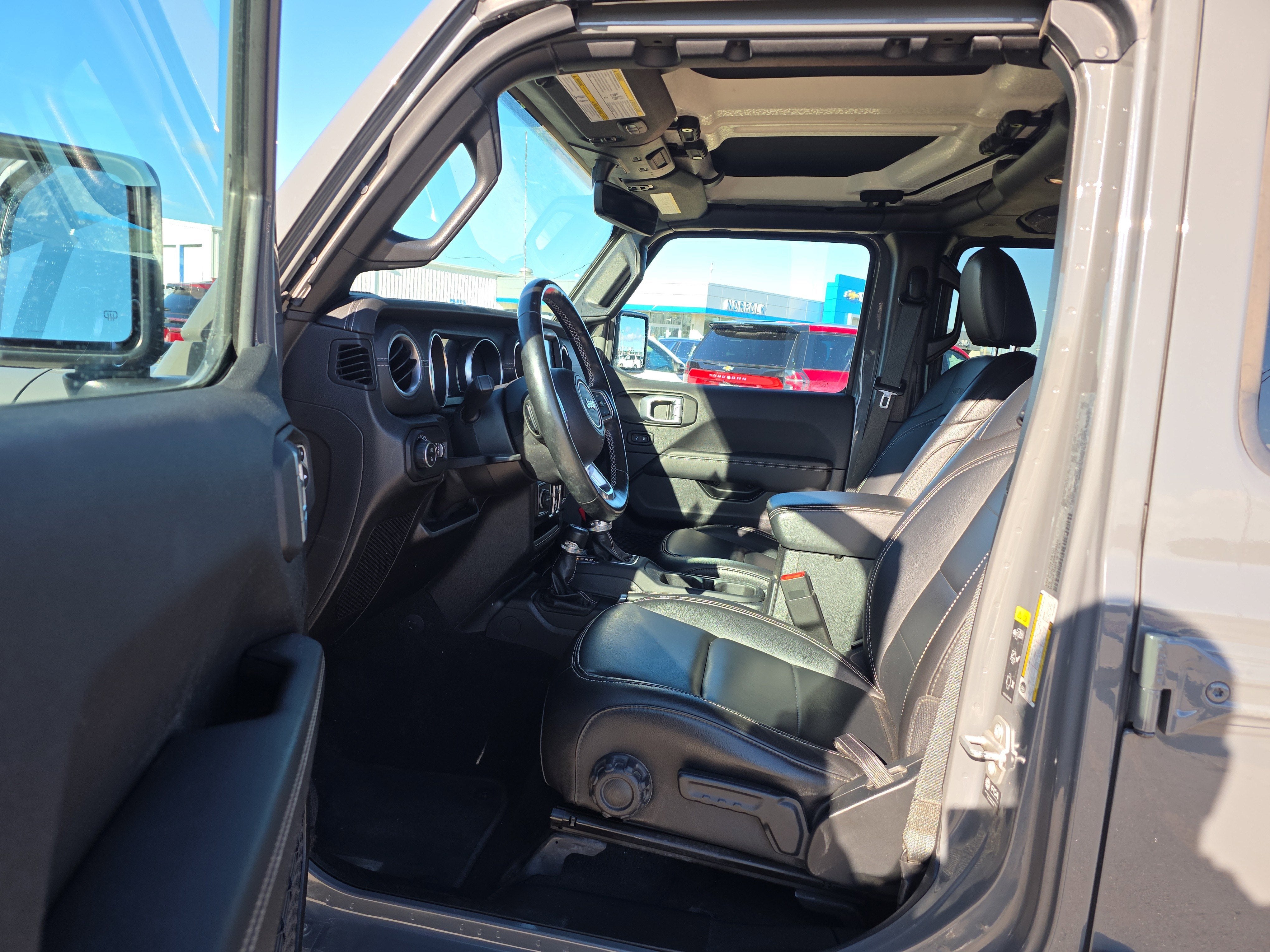 2021 Jeep Gladiator Overland