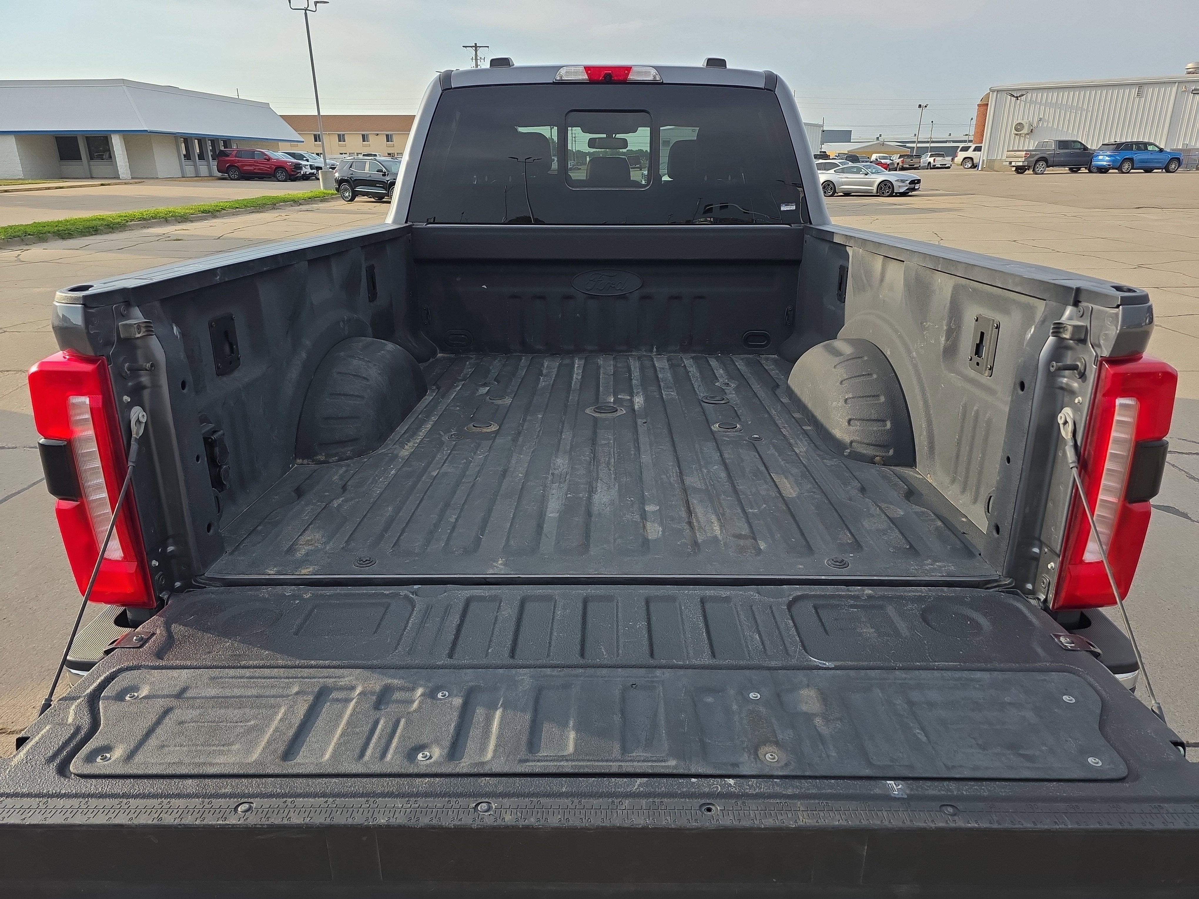 2023 Ford Super Duty F-350 SRW XL