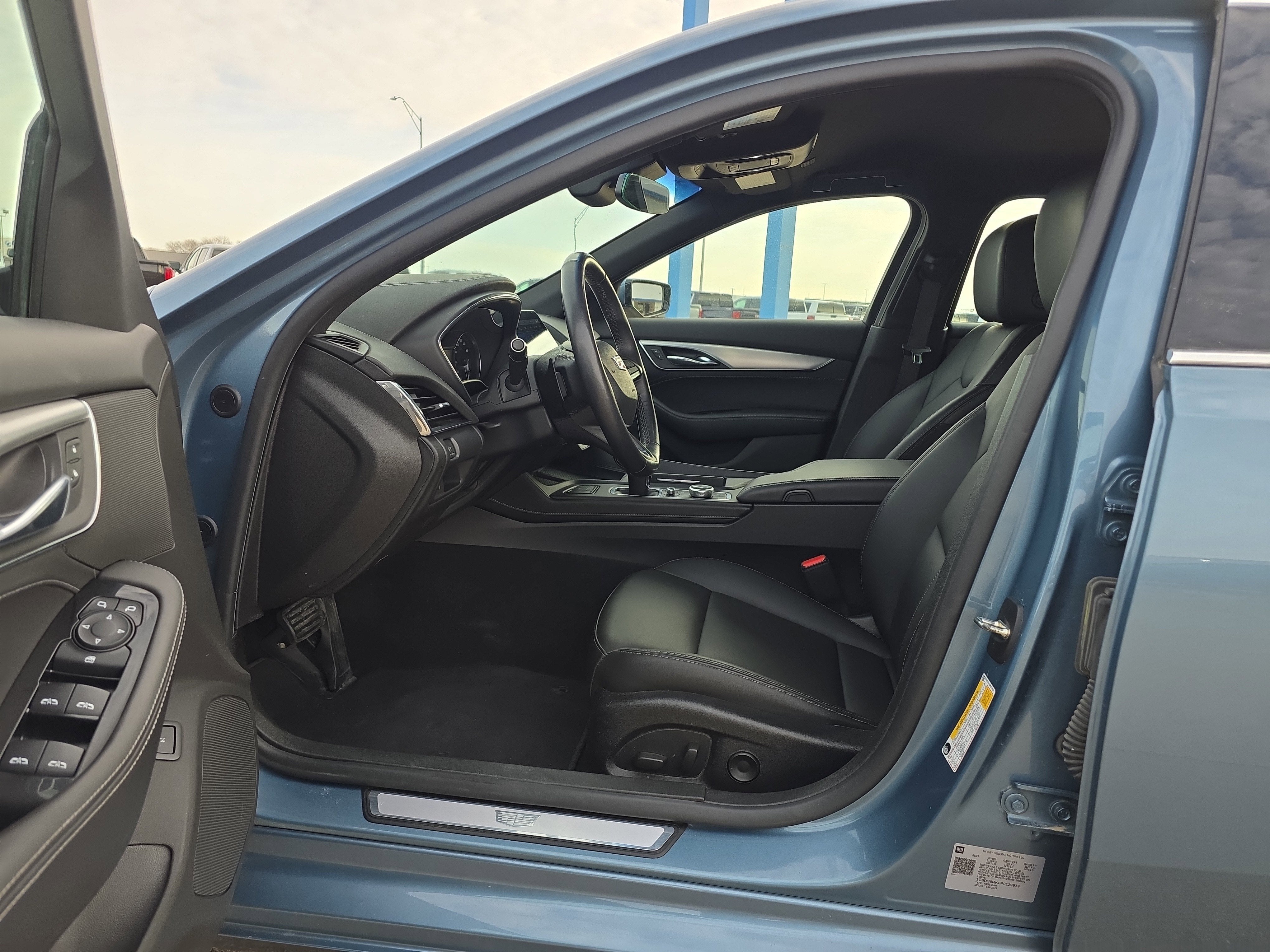 2023 Cadillac CT5 Luxury