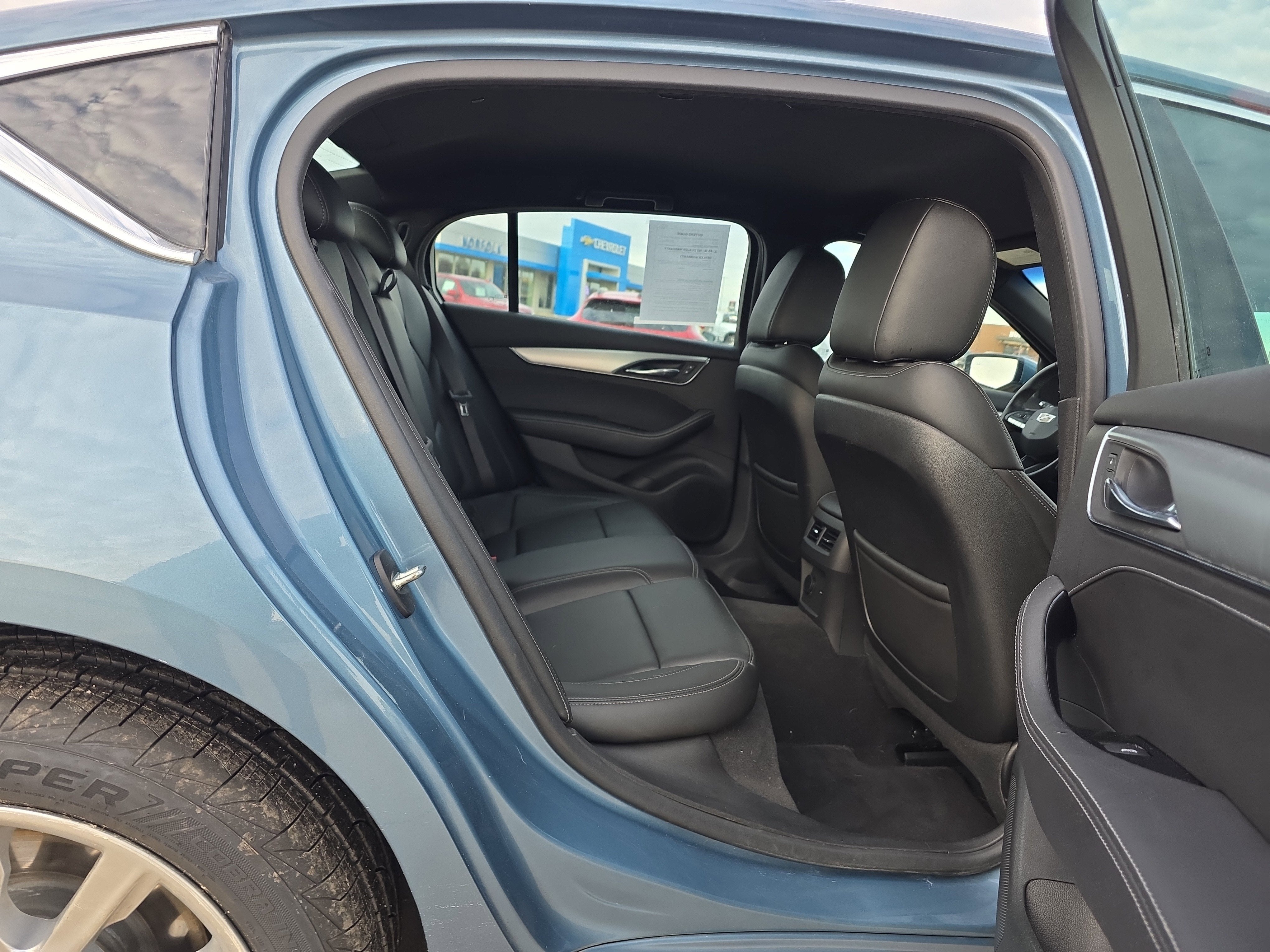 2023 Cadillac CT5 Luxury