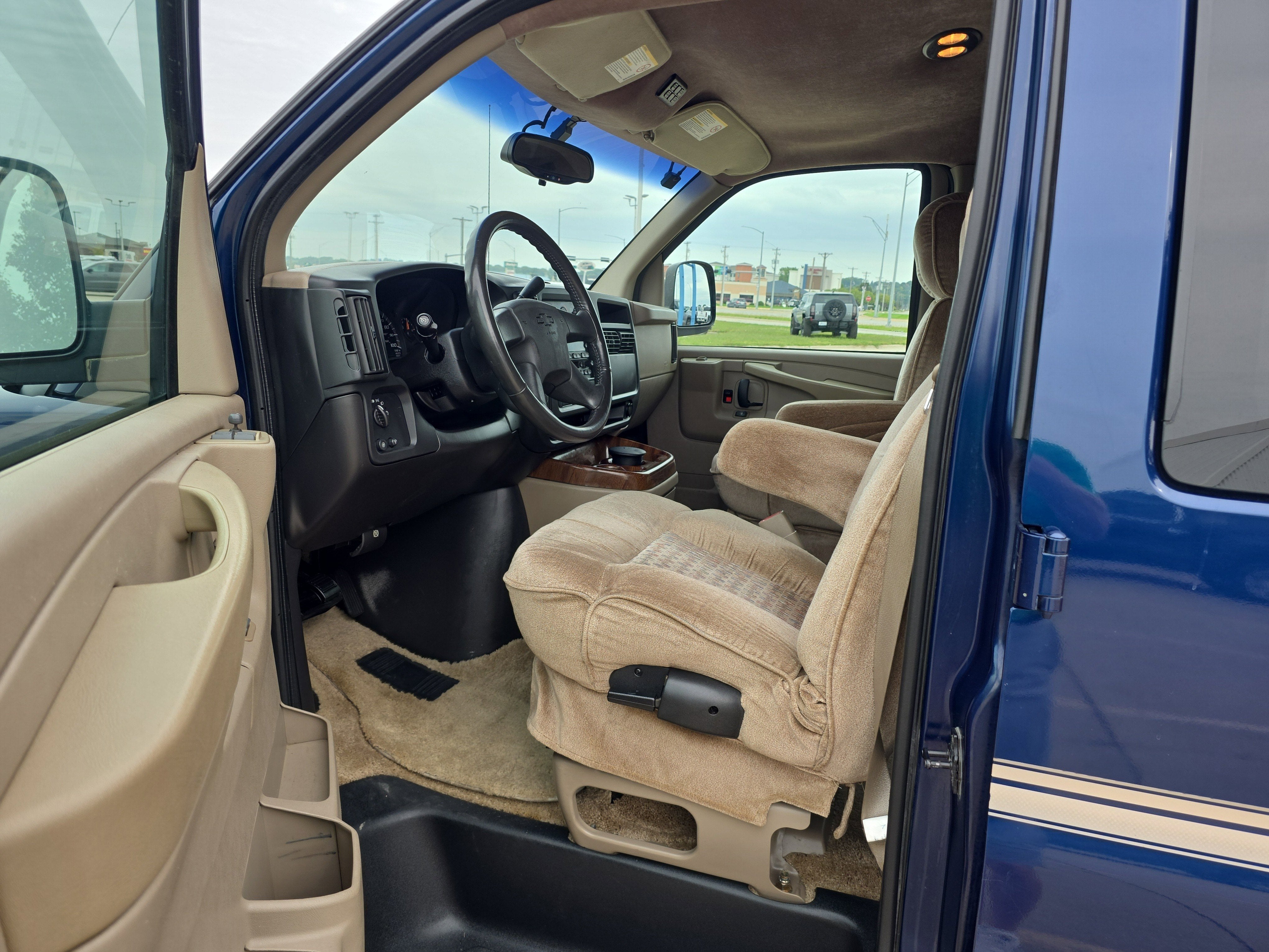 2003 Chevrolet Express Cargo 1500 YF7 Upfitter
