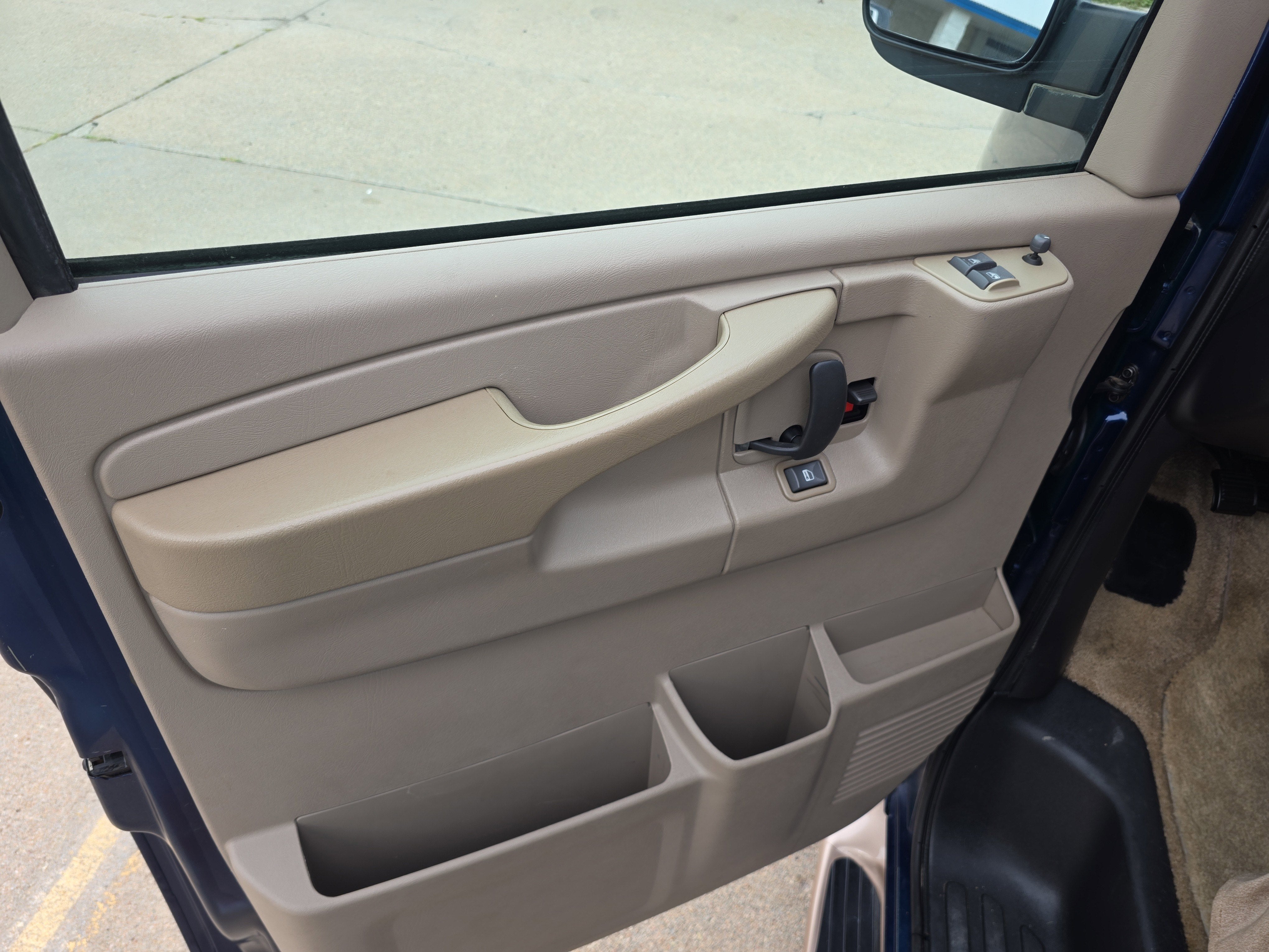 2003 Chevrolet Express Cargo 1500 YF7 Upfitter