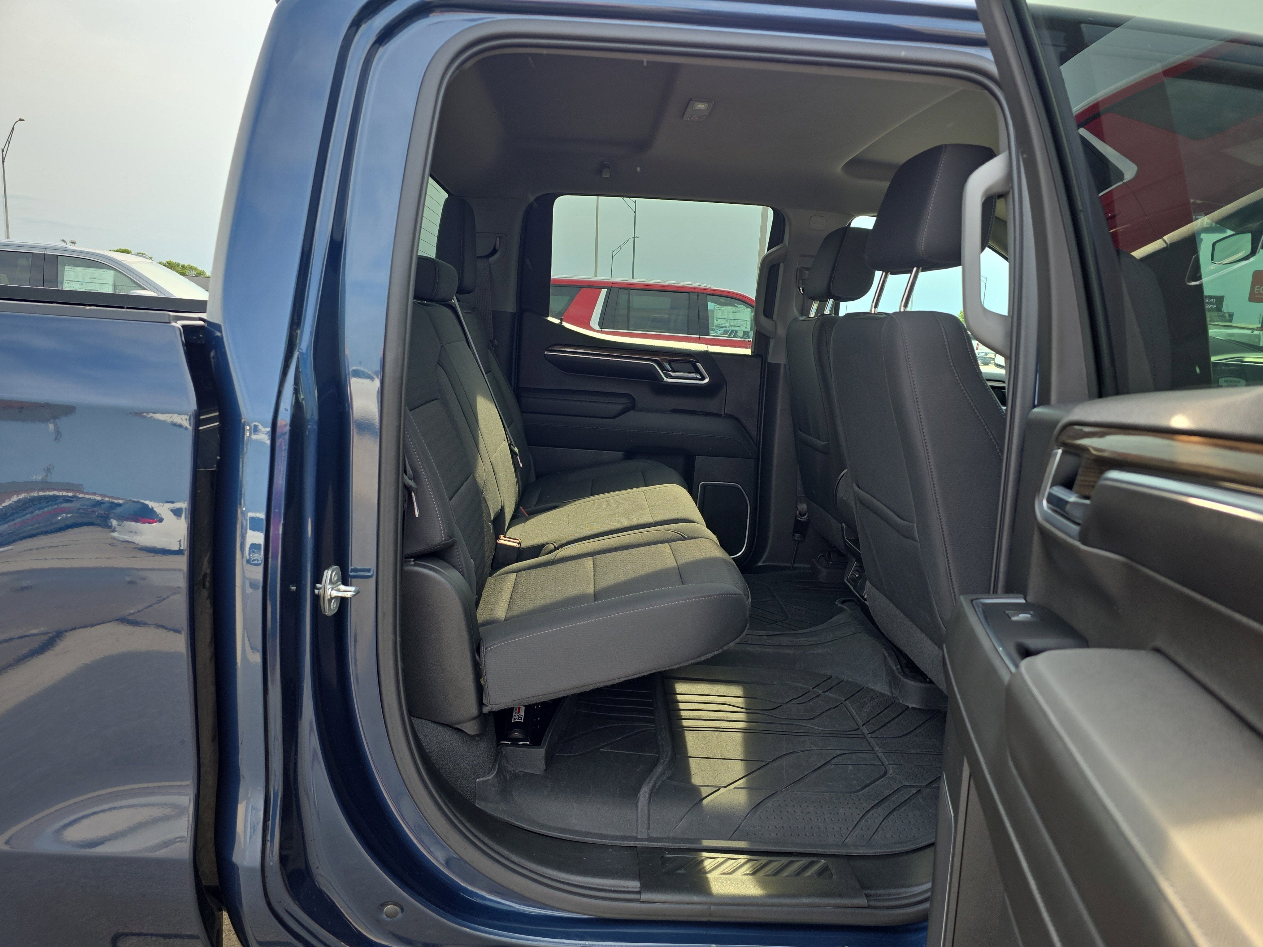 2022 Chevrolet Silverado 1500 LT (2FL)