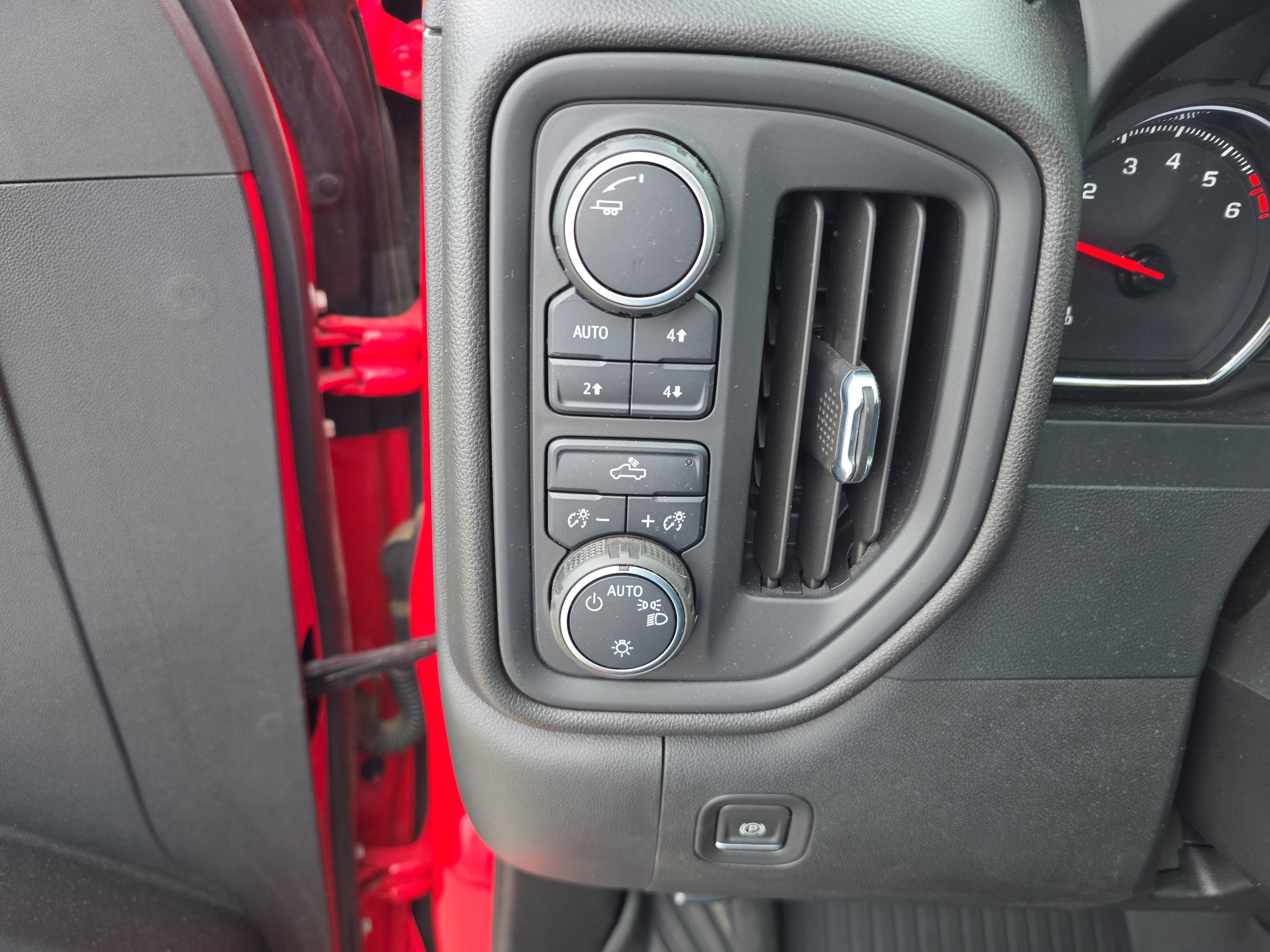 2022 Chevrolet Silverado 1500 LTD Custom Trail Boss