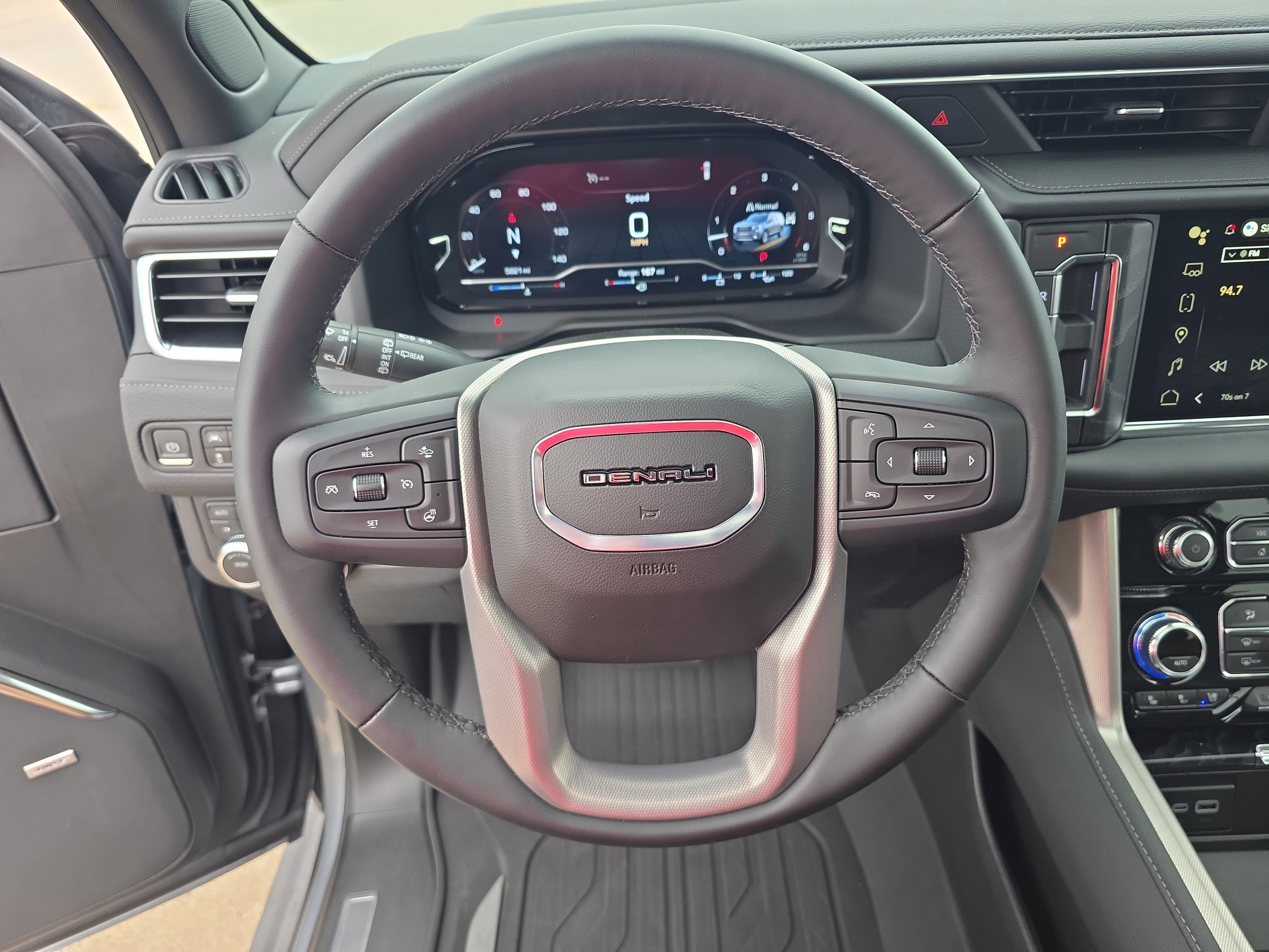 2024 GMC Yukon XL Denali