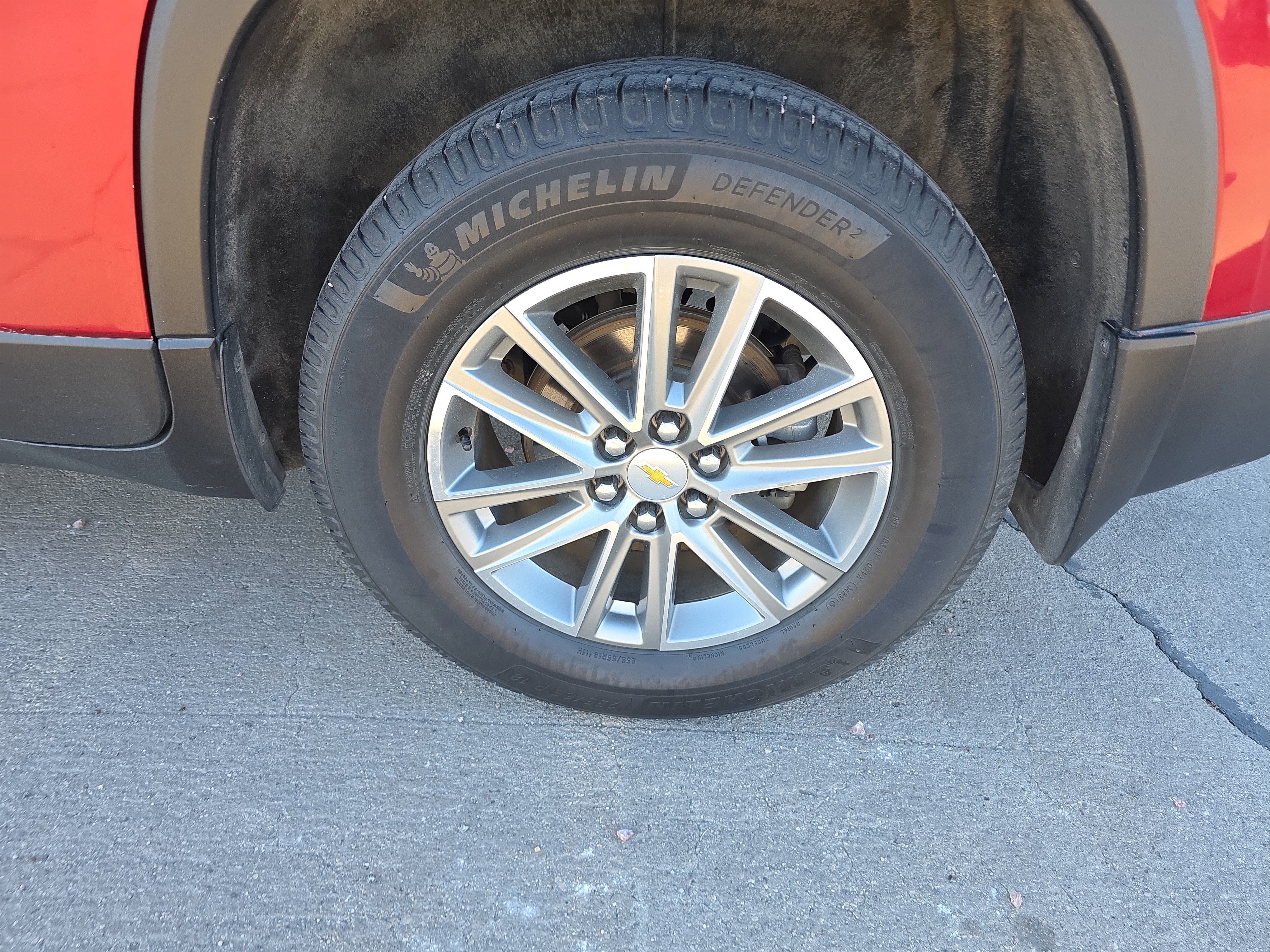 2023 Chevrolet Traverse LT Cloth