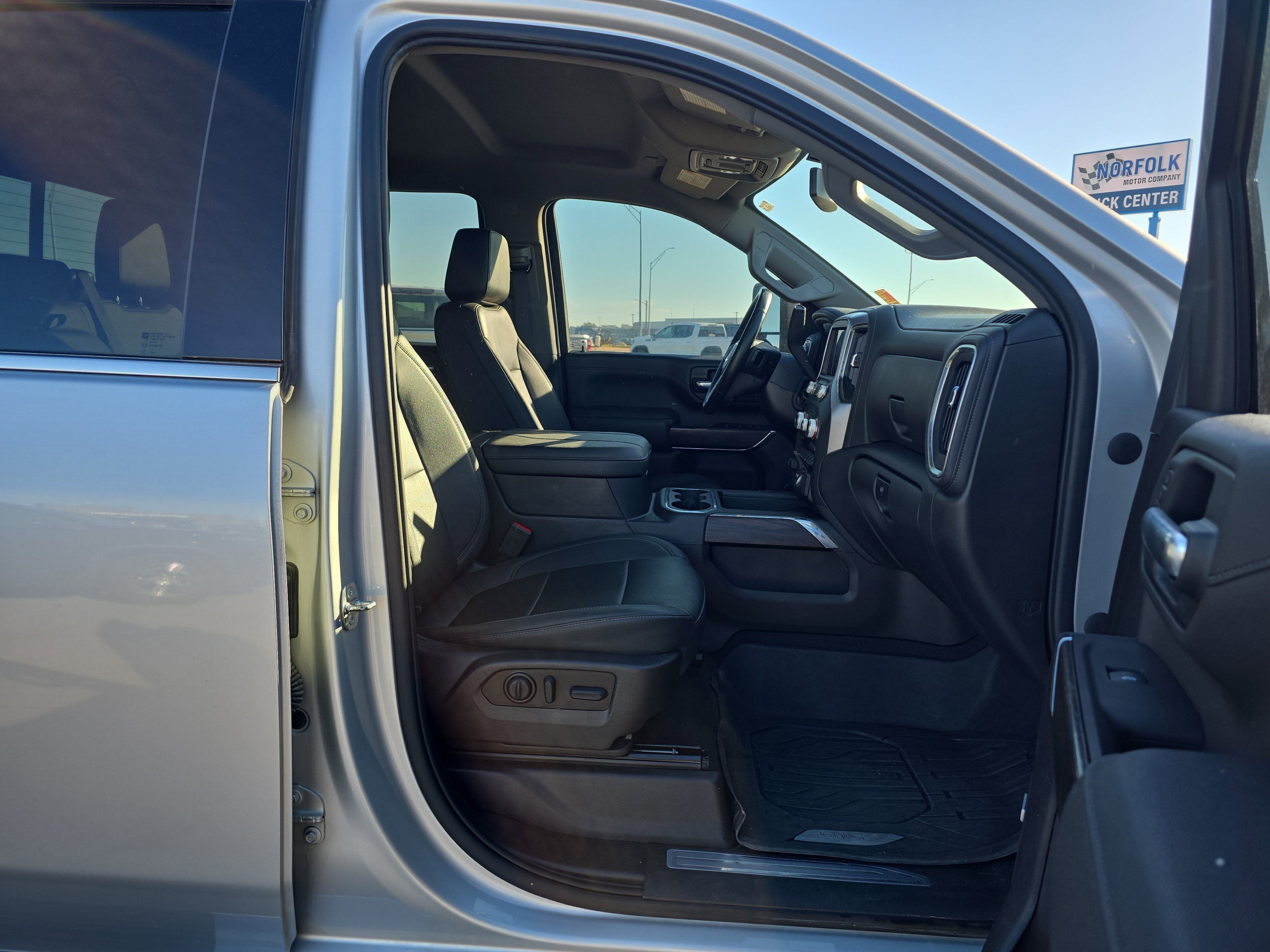 2023 GMC Sierra 2500 HD SLT