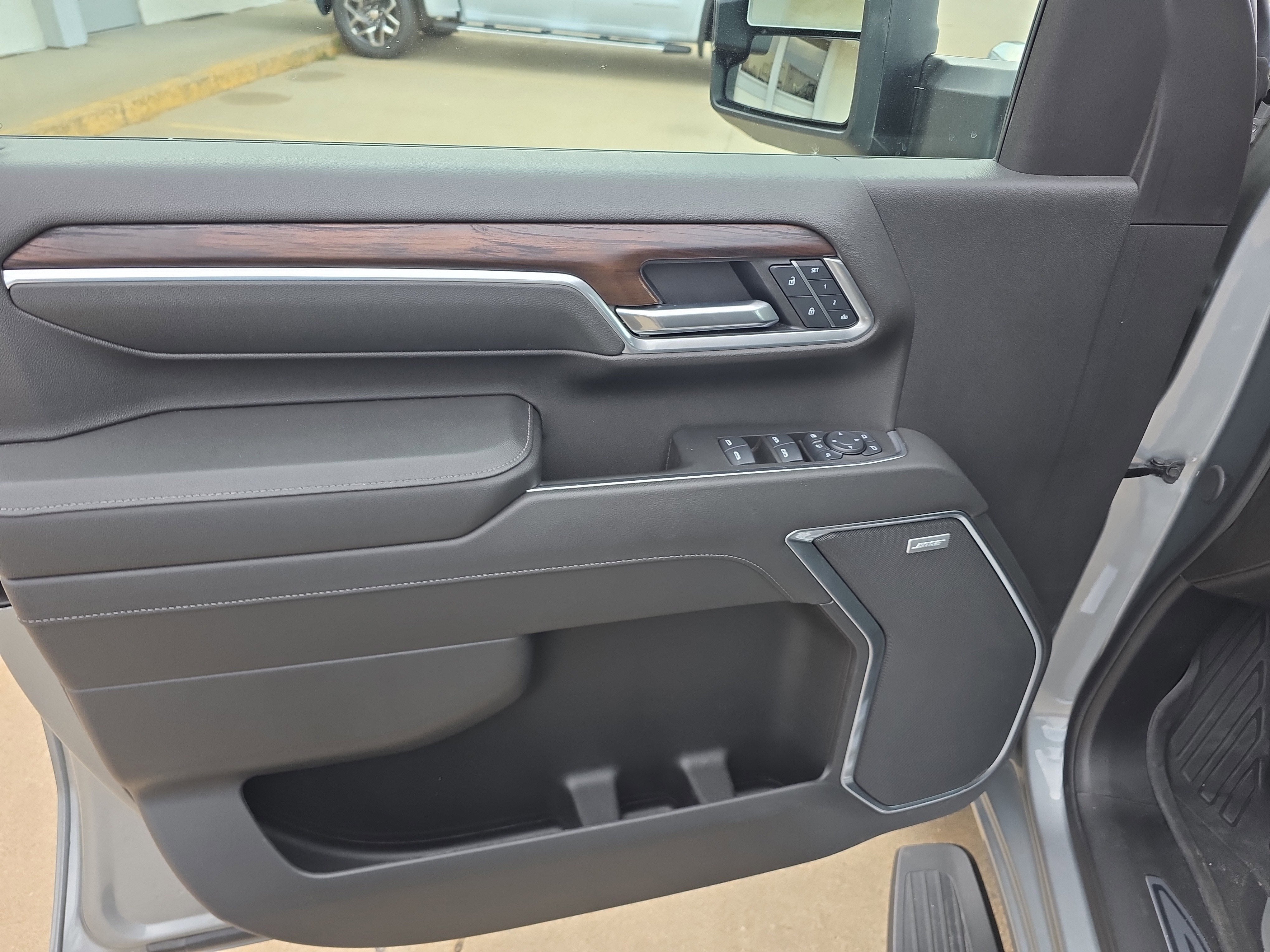 2025 GMC Sierra 2500 HD SLT