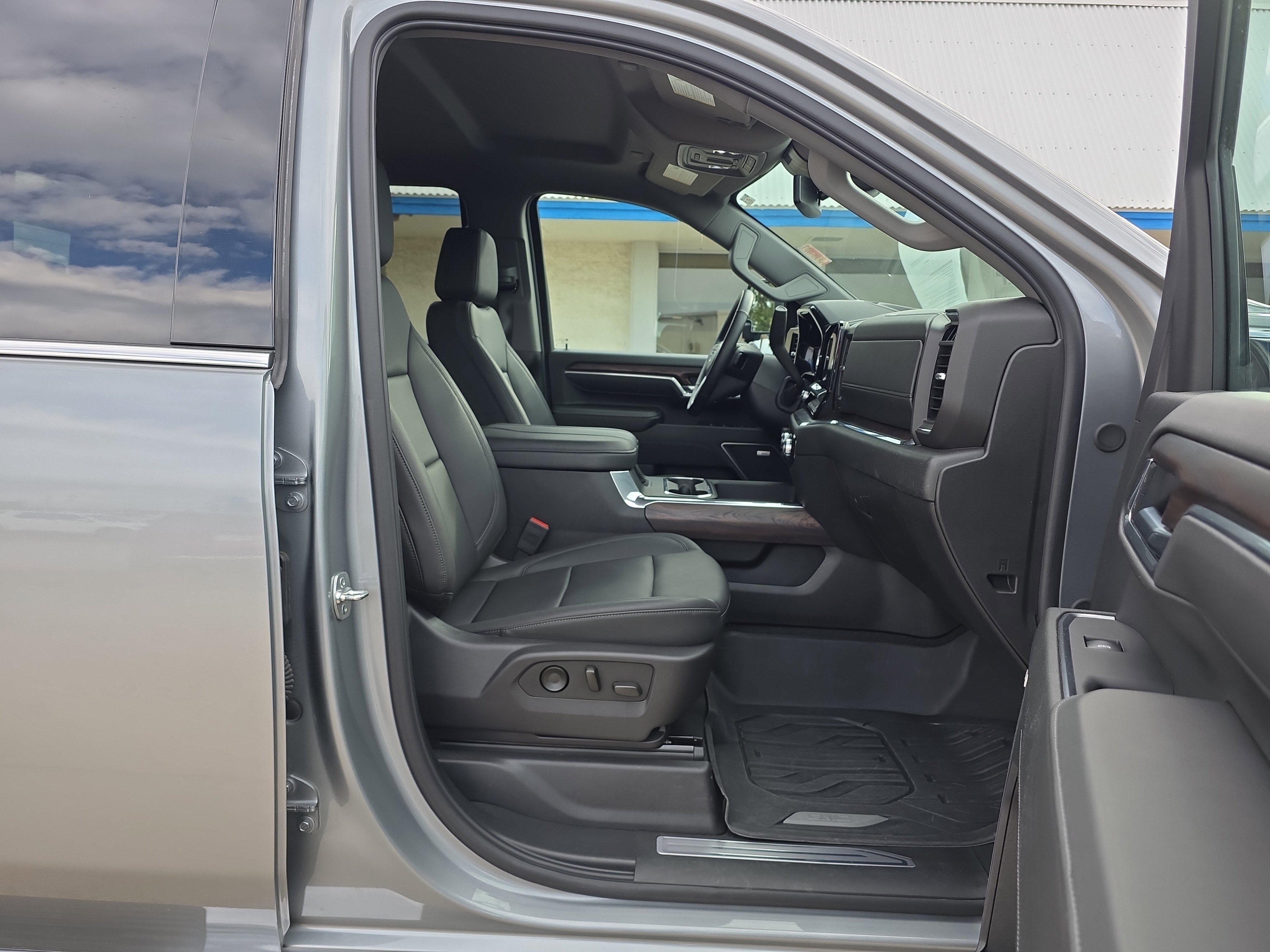 2025 GMC Sierra 2500 HD SLT