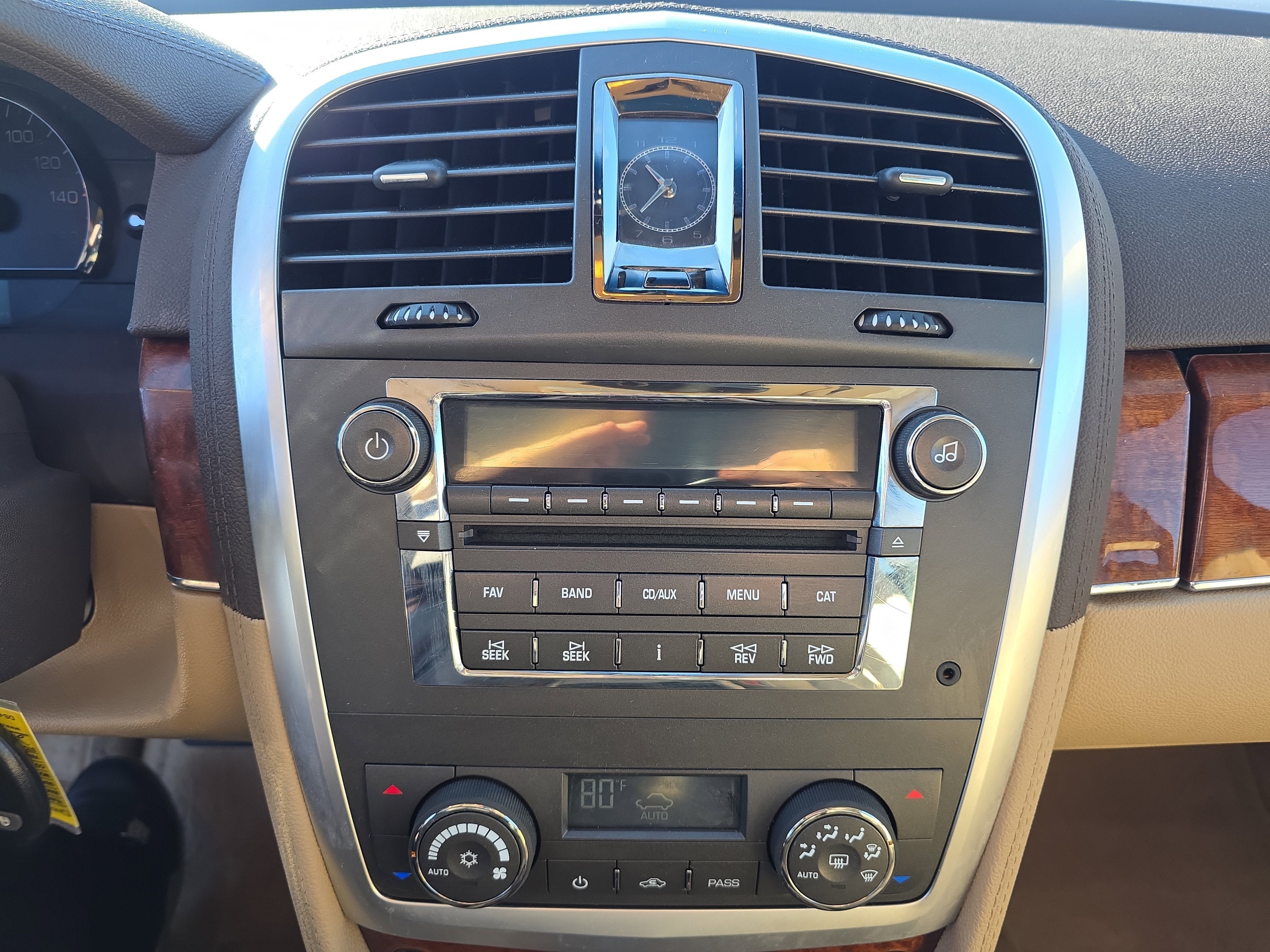 2007 Cadillac SRX Base