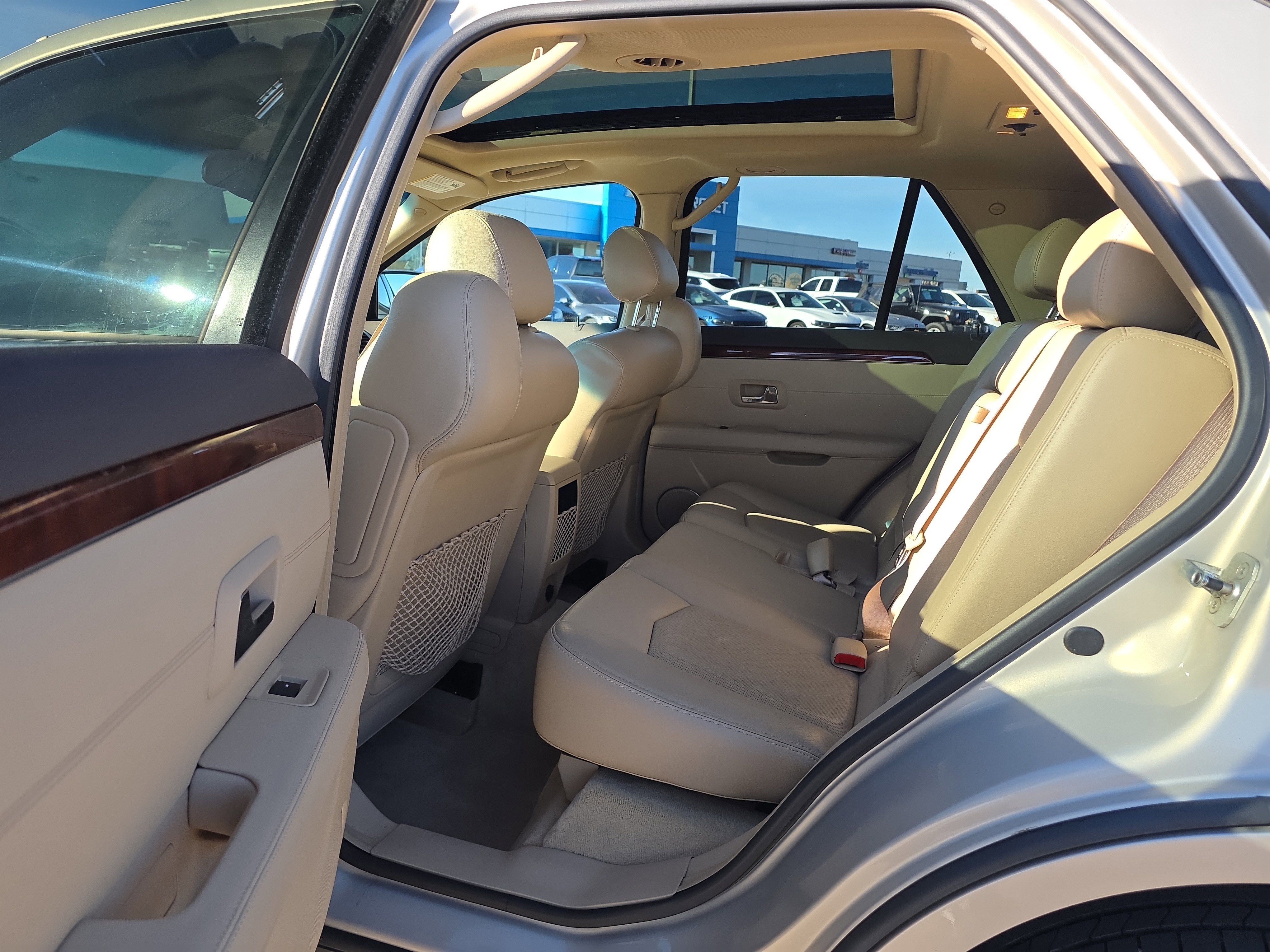 2007 Cadillac SRX Base