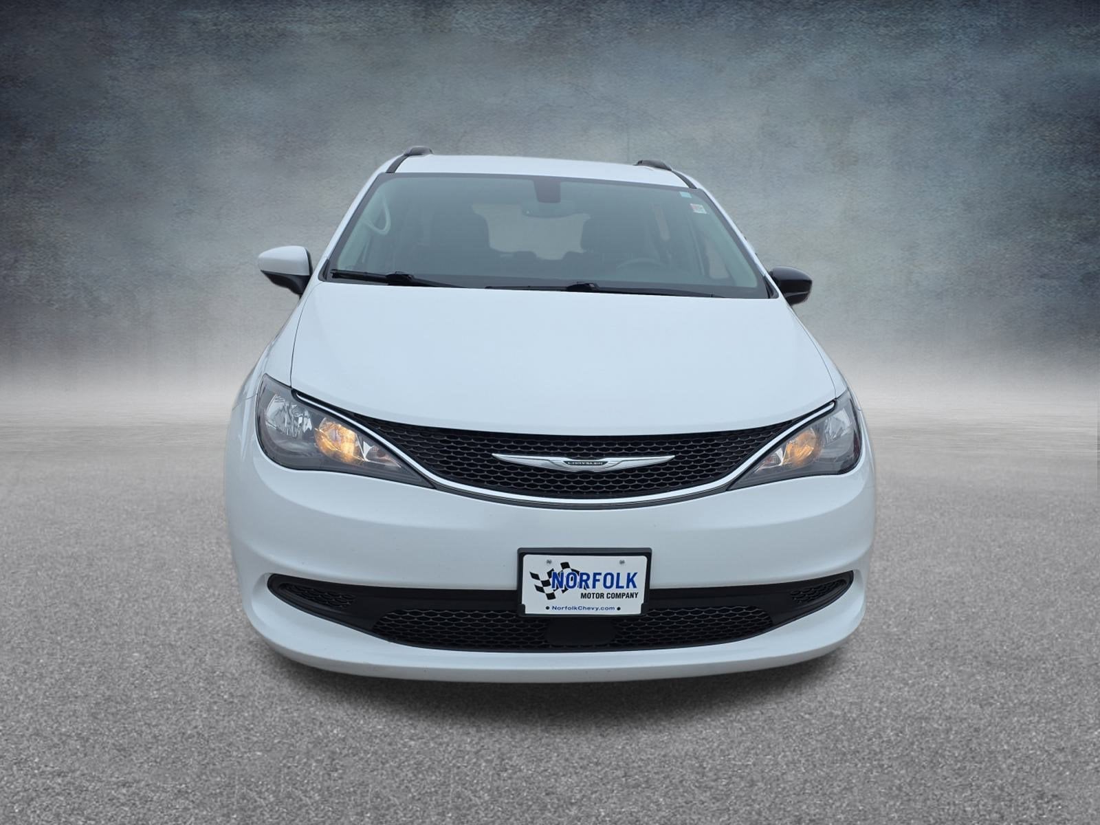 2021 Chrysler Voyager LXI