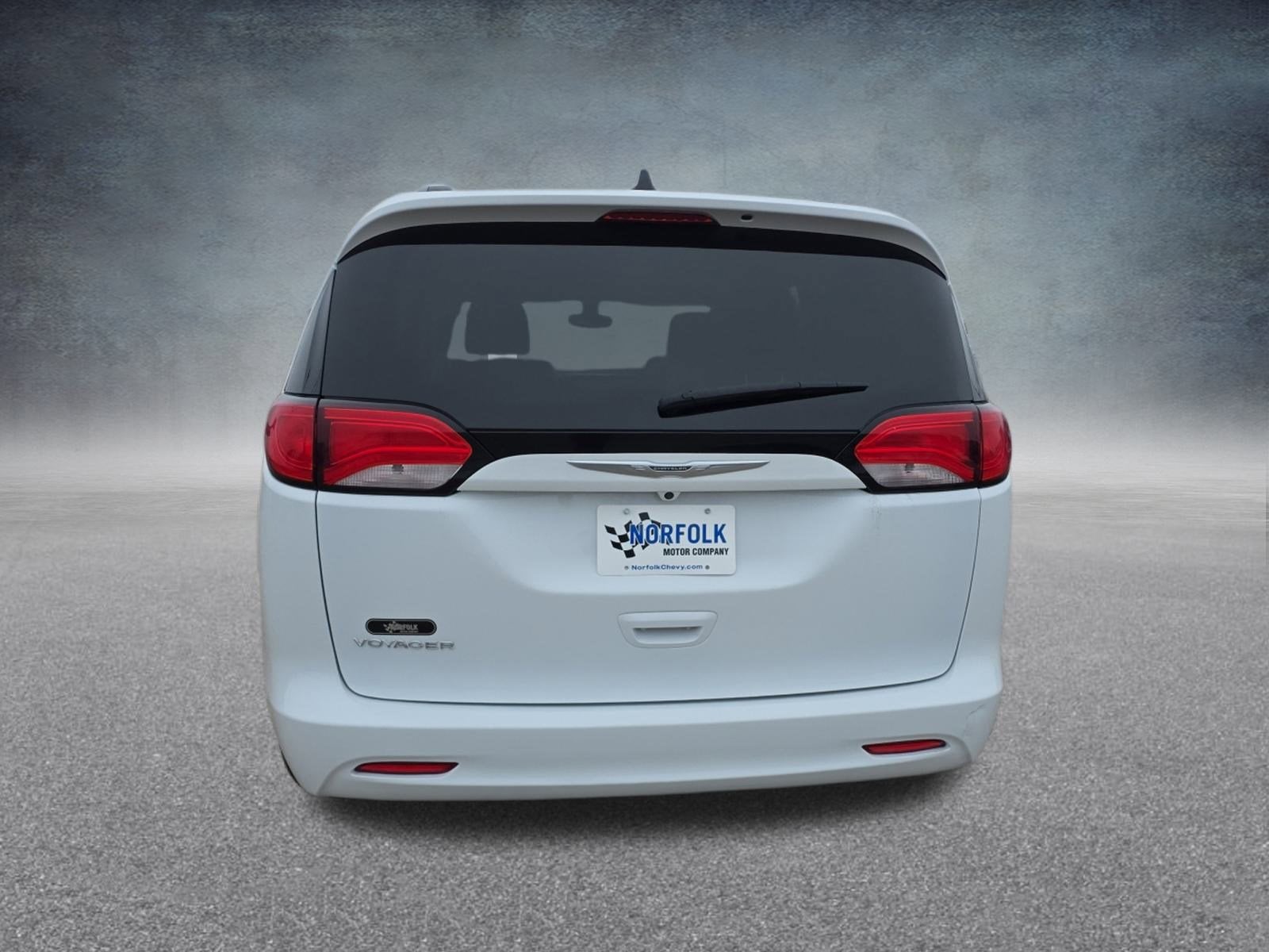 2021 Chrysler Voyager LXI