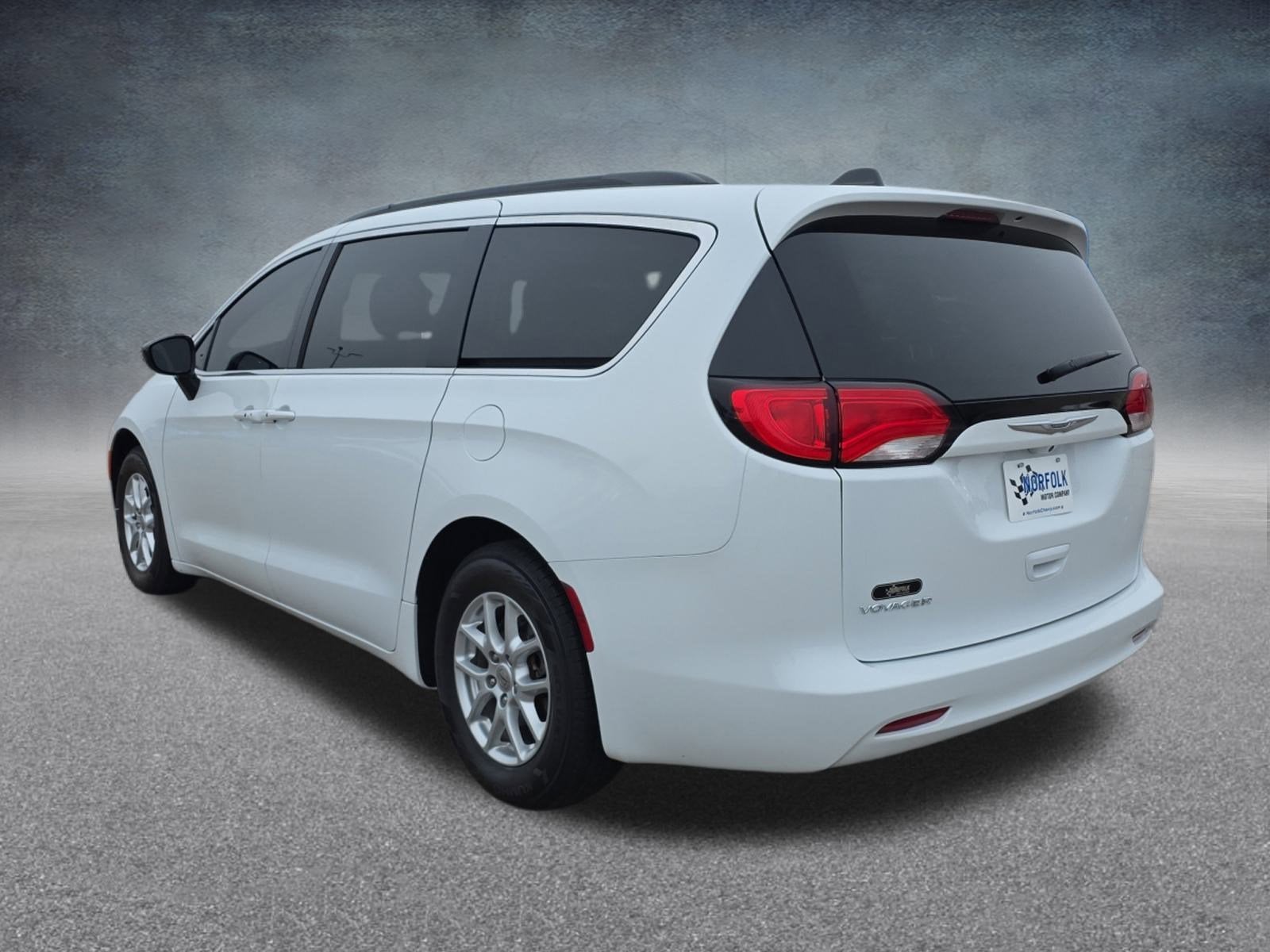 2021 Chrysler Voyager LXI