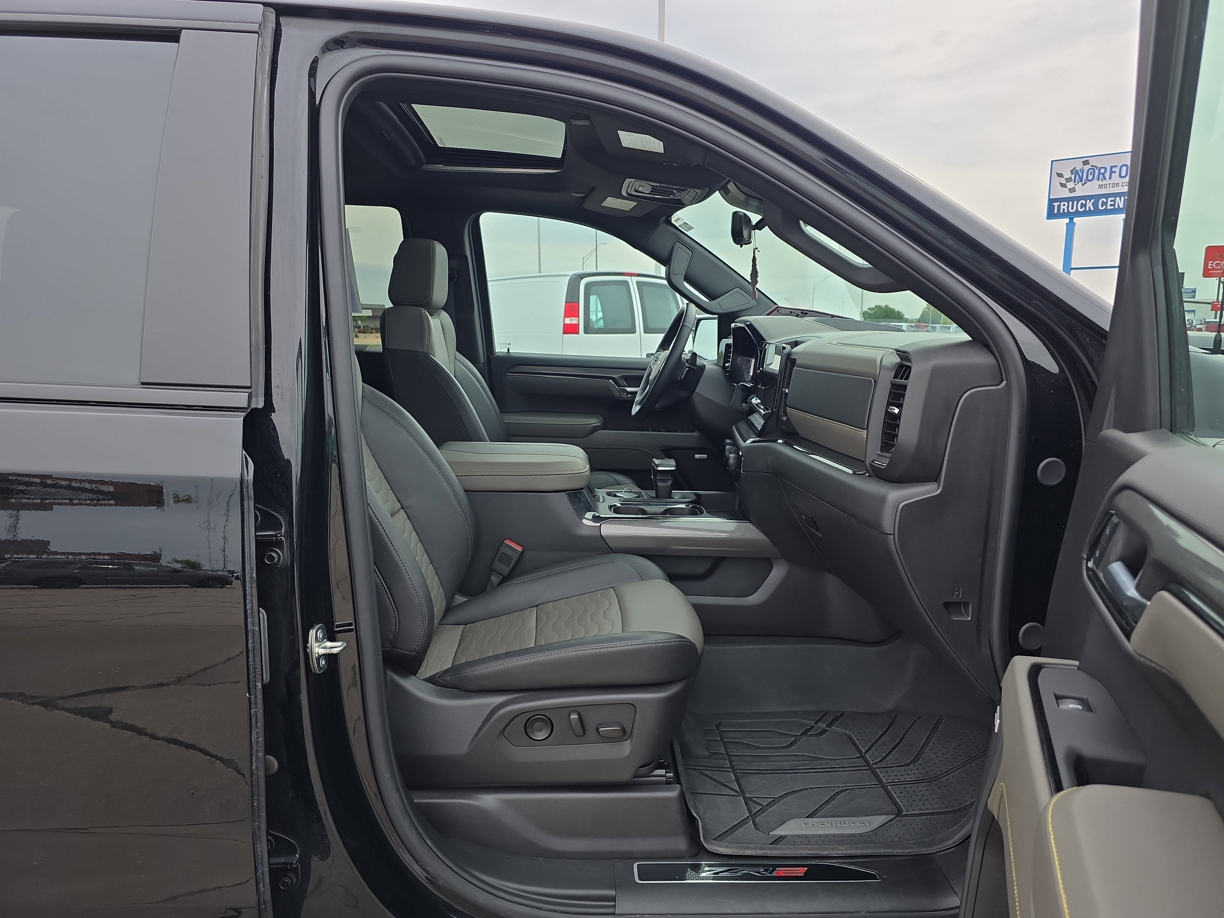 2024 Chevrolet Silverado 1500 ZR2