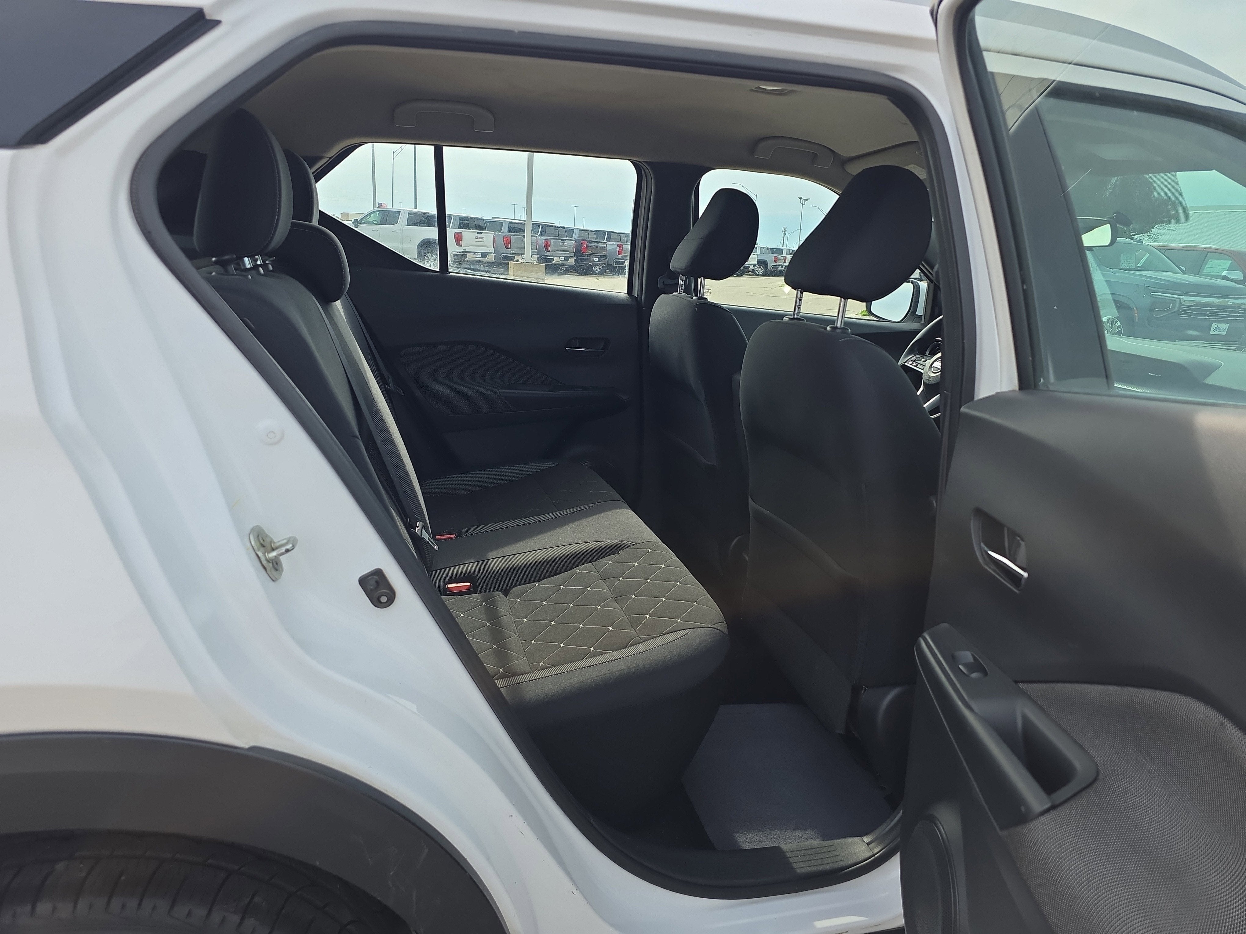 2019 Nissan Kicks SV