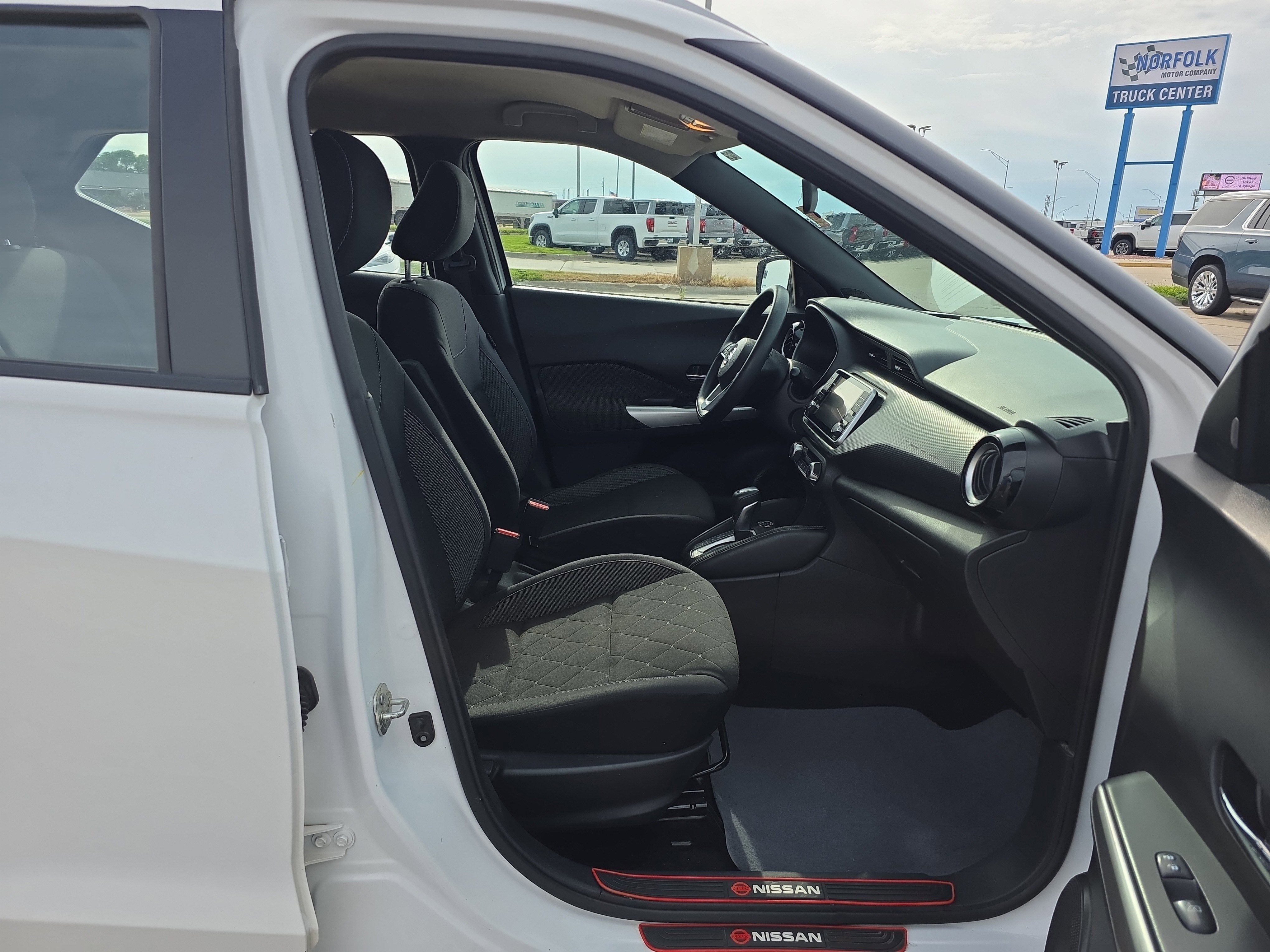 2019 Nissan Kicks SV