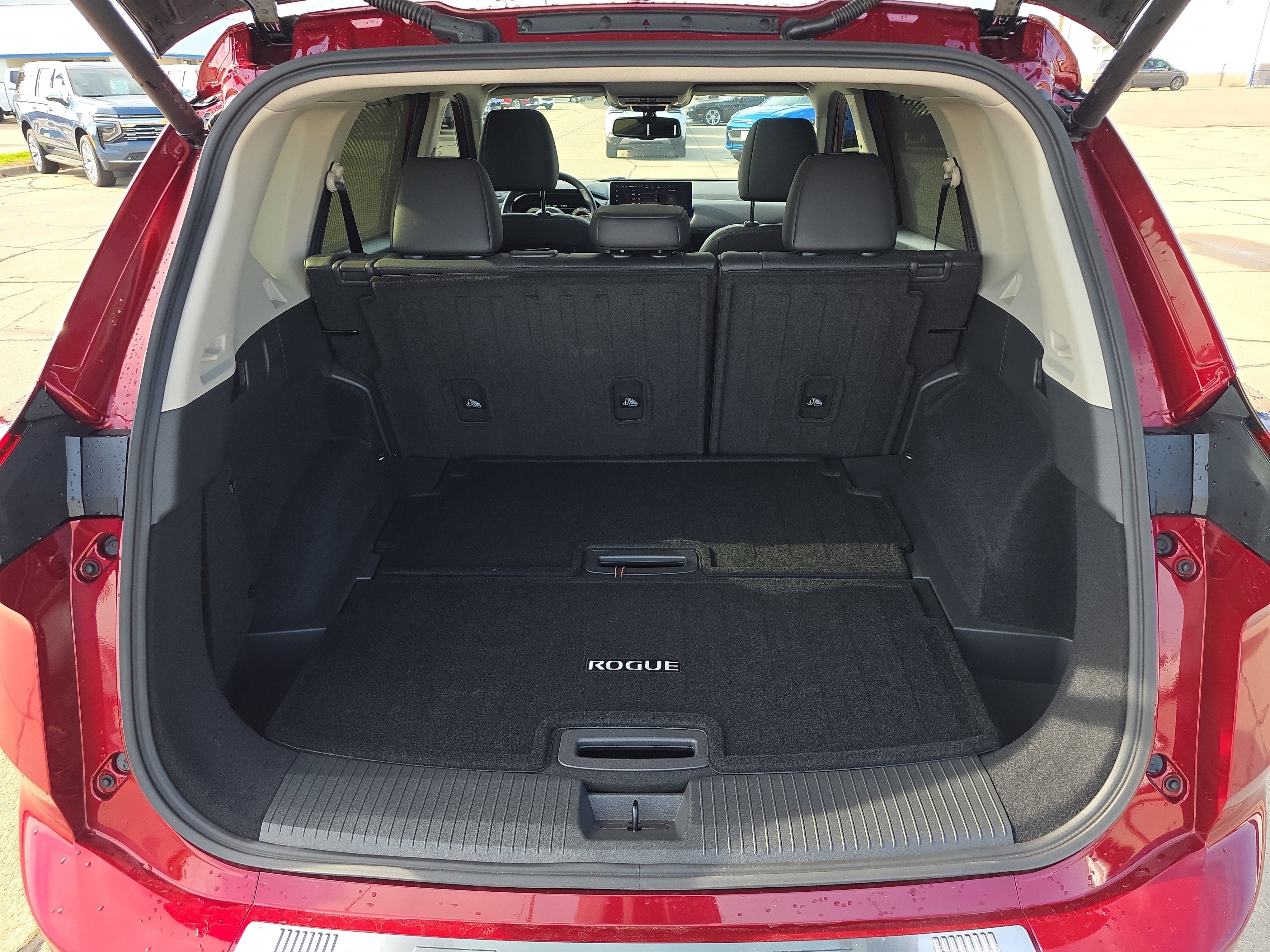 2024 Nissan Rogue Platinum