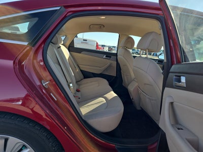 2016 Hyundai Sonata Hybrid SE