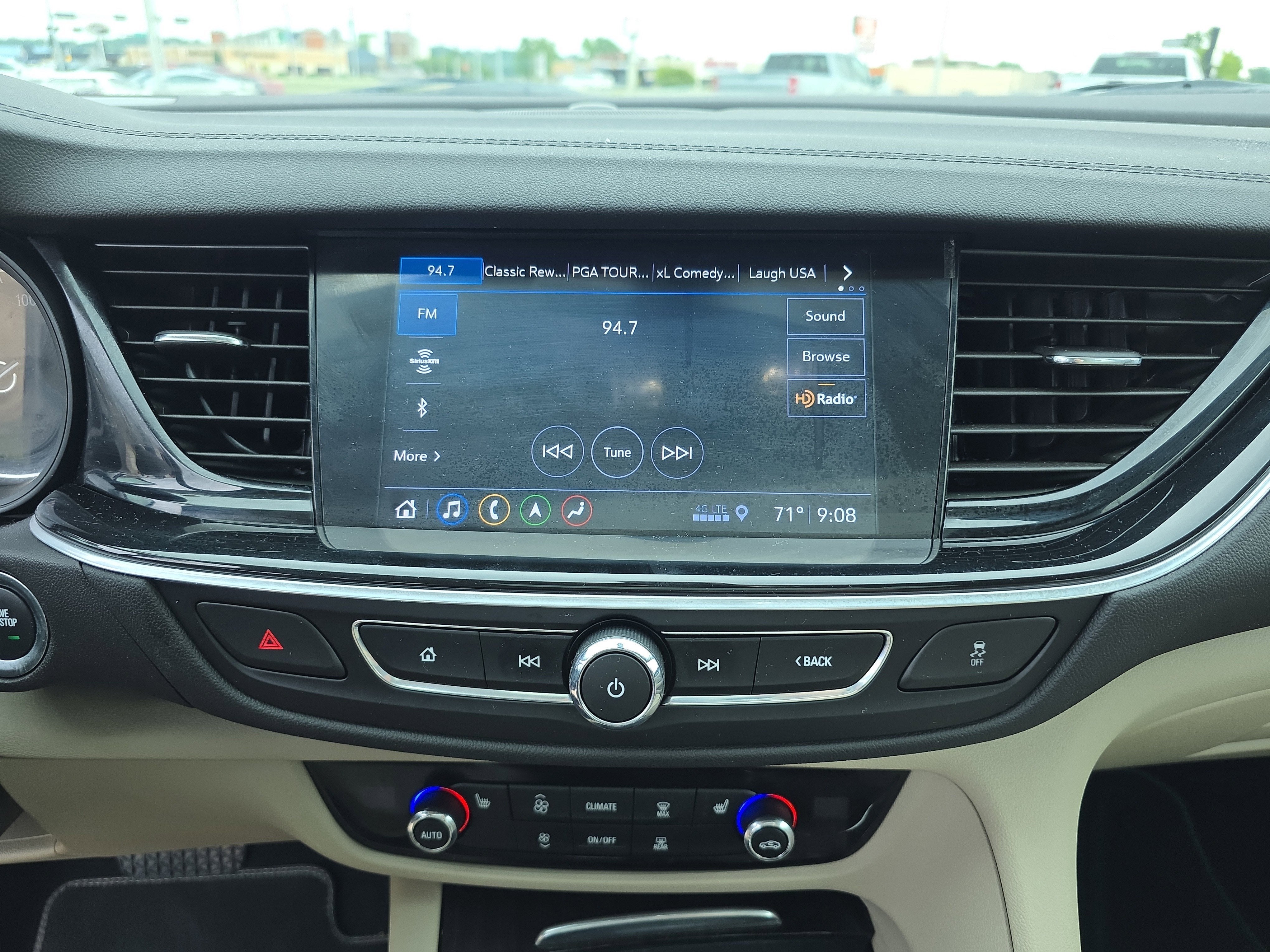 2020 Buick Regal Sportback Essence