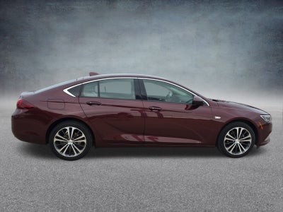 2020 Buick Regal Sportback Essence