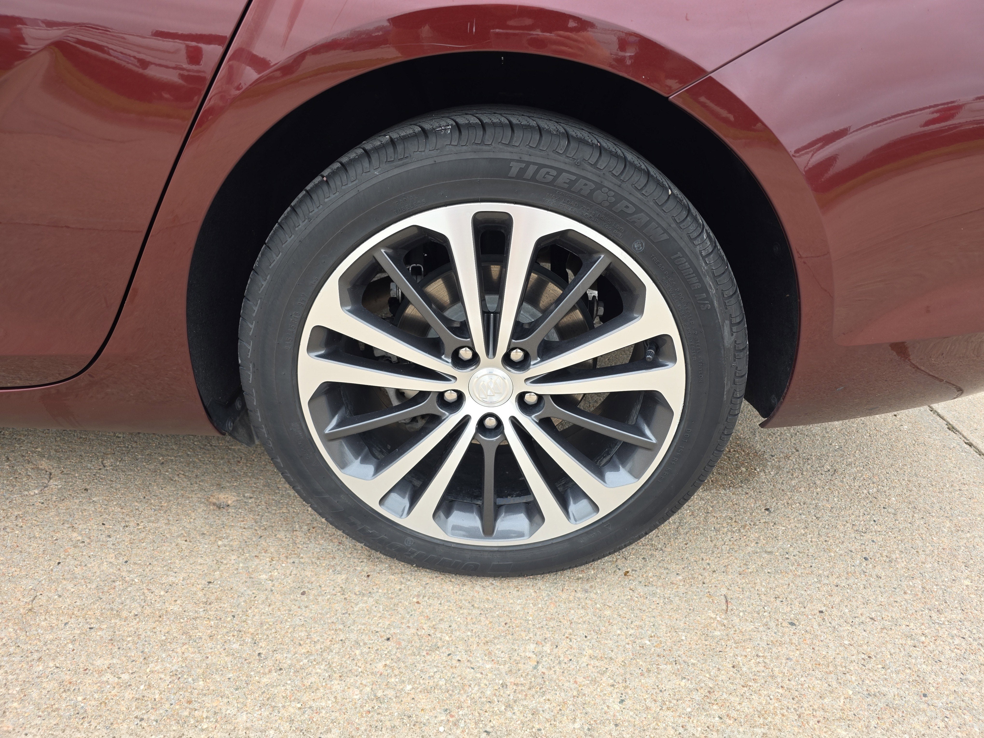 2020 Buick Regal Sportback Essence