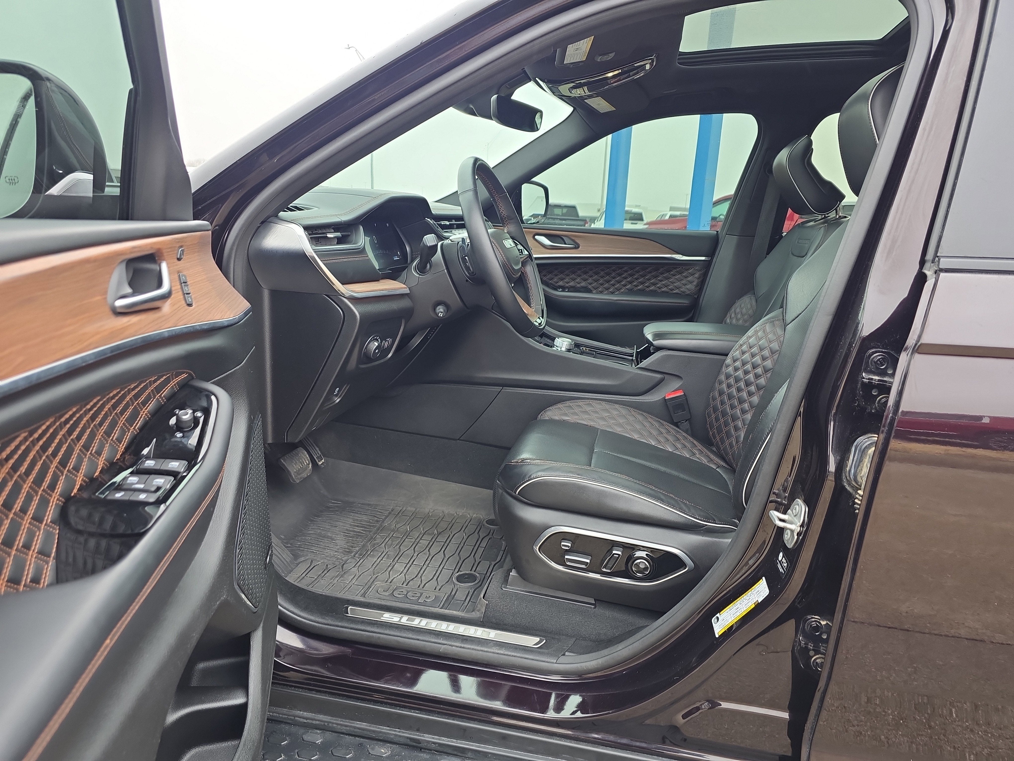 2023 Jeep Grand Cherokee L Summit 4x4