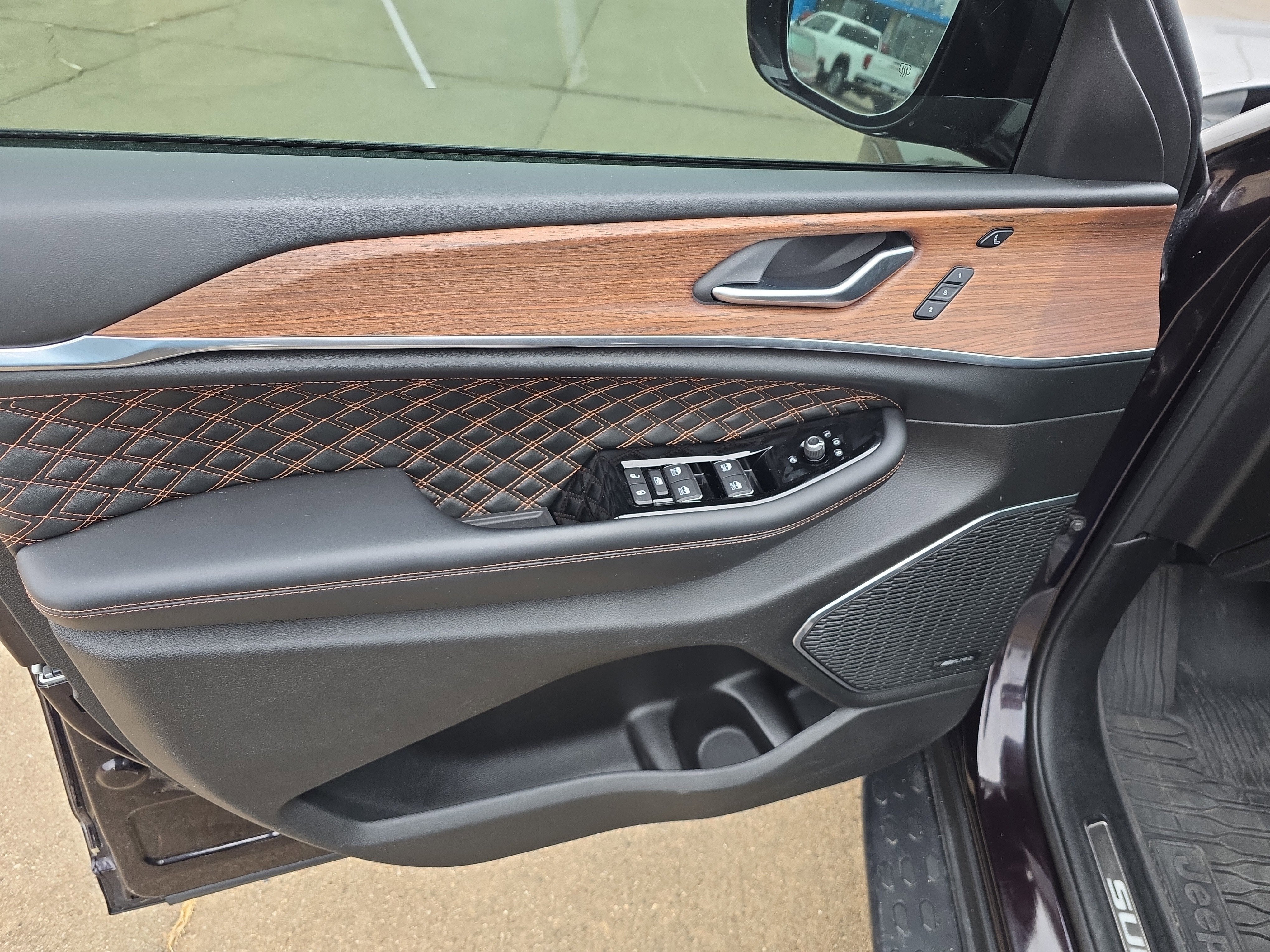 2023 Jeep Grand Cherokee L Summit 4x4