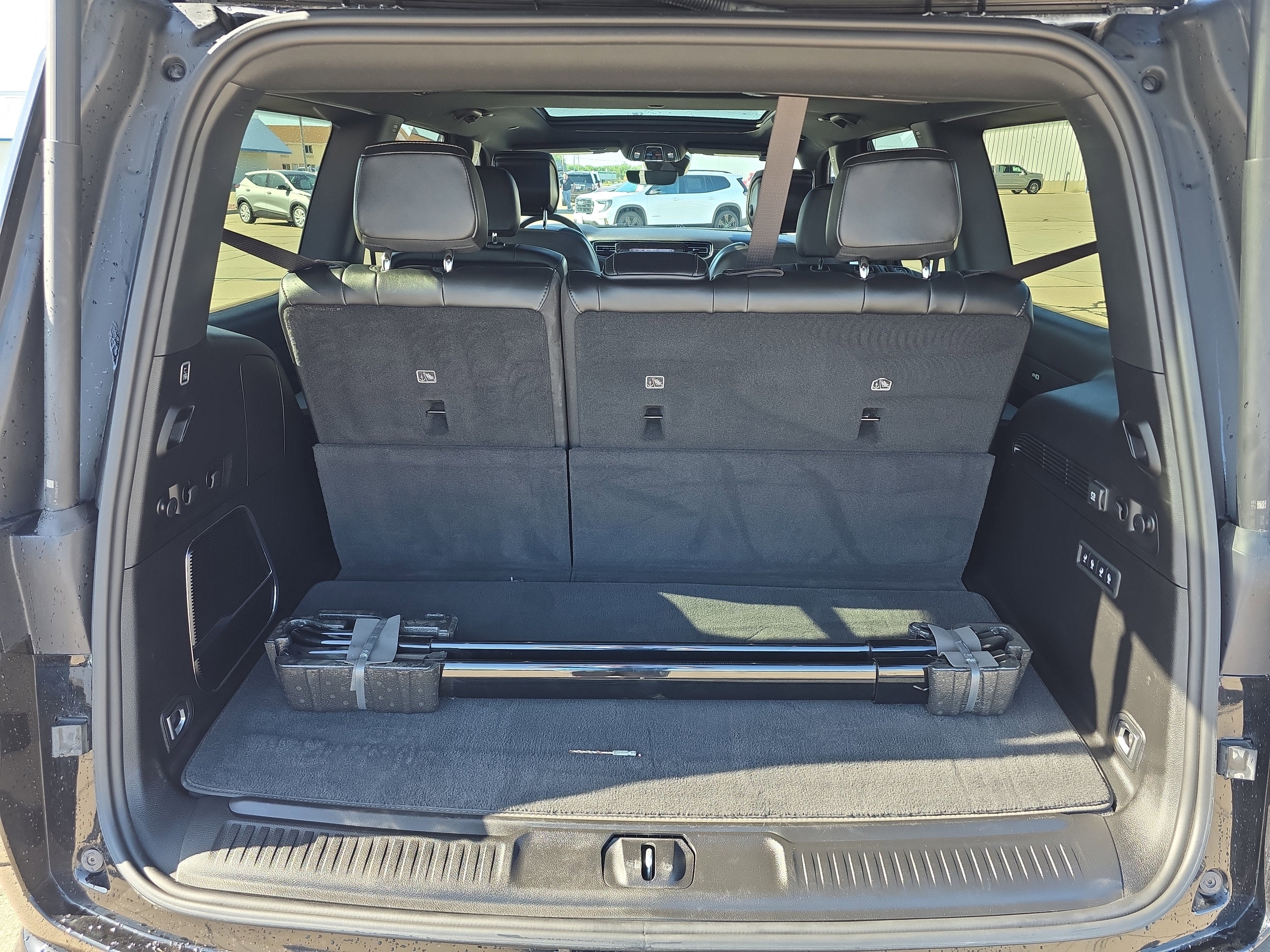2023 Jeep Wagoneer Series II Carbide 4x4