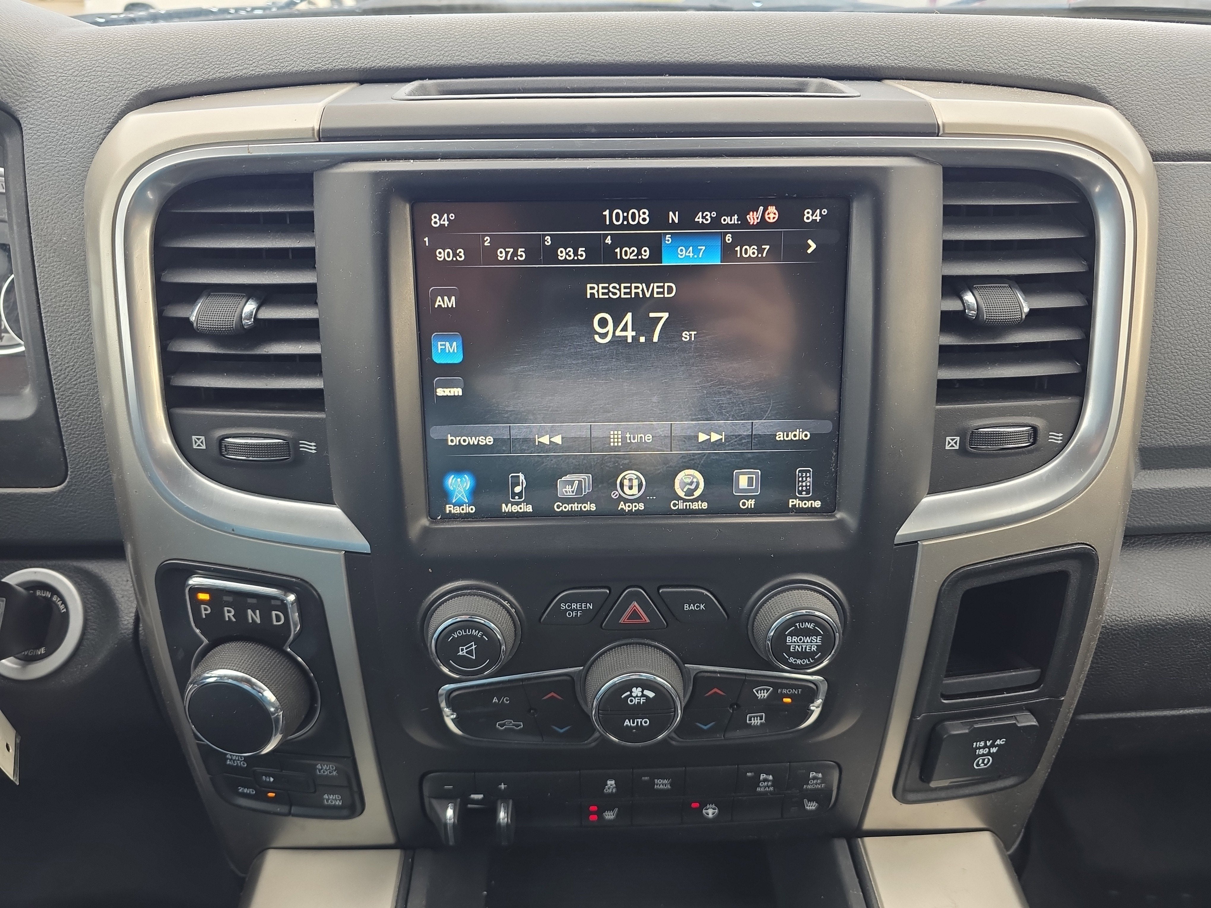 2017 RAM 1500 Big Horn Crew Cab 4x4 5'7" Box