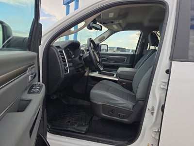 2017 RAM 1500 Big Horn Crew Cab 4x4 5'7" Box