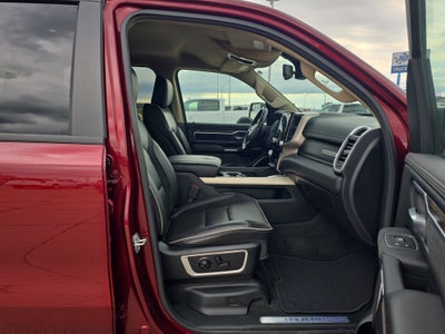 2020 RAM 1500 Laramie Crew Cab 4x4 5'7" Box