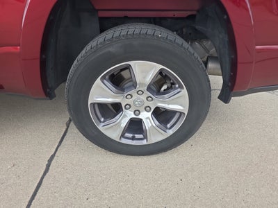 2020 RAM 1500 Laramie Crew Cab 4x4 5'7" Box