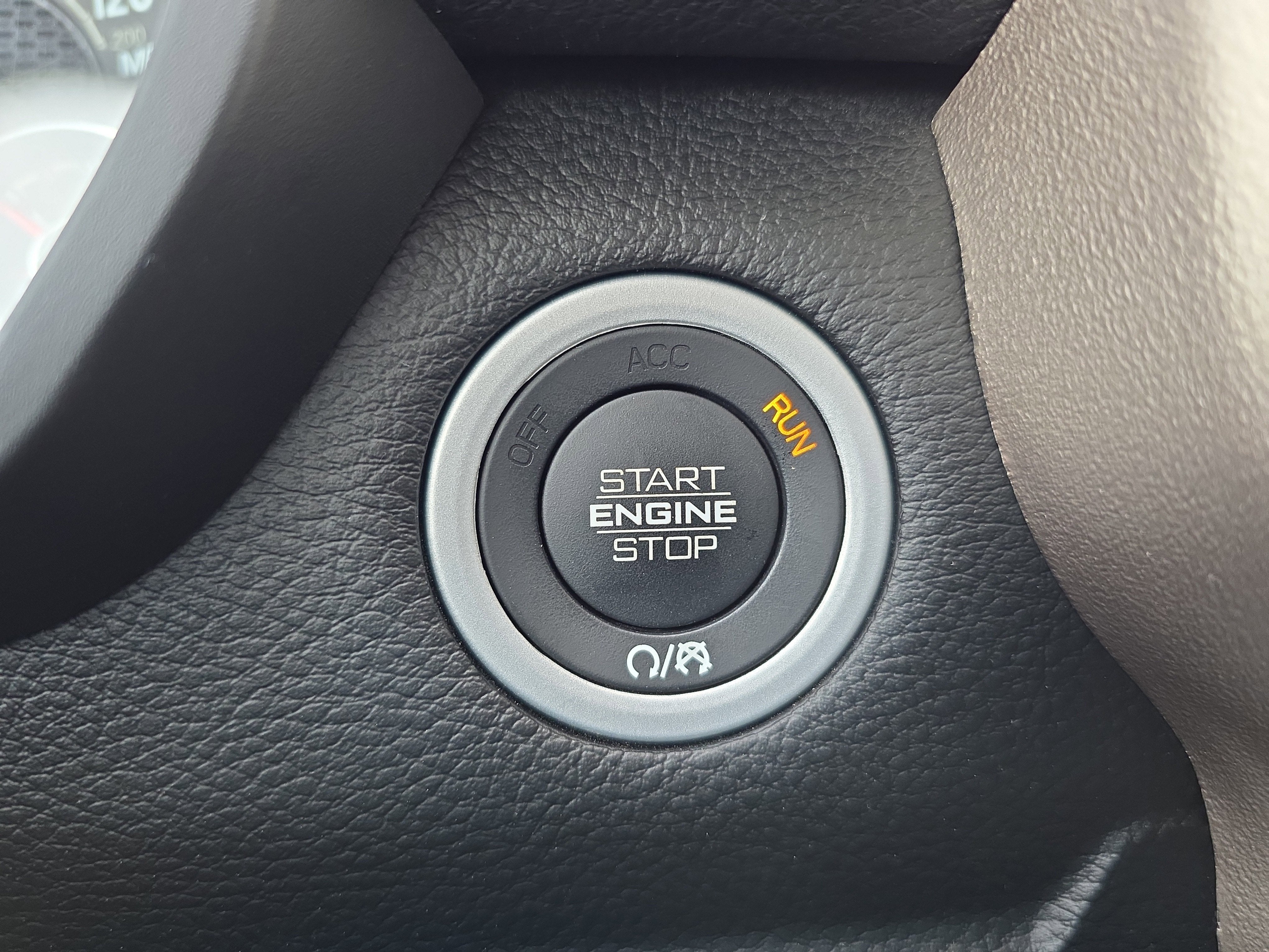 2021 RAM 1500 Laramie Crew Cab 4x4 5'7" Box