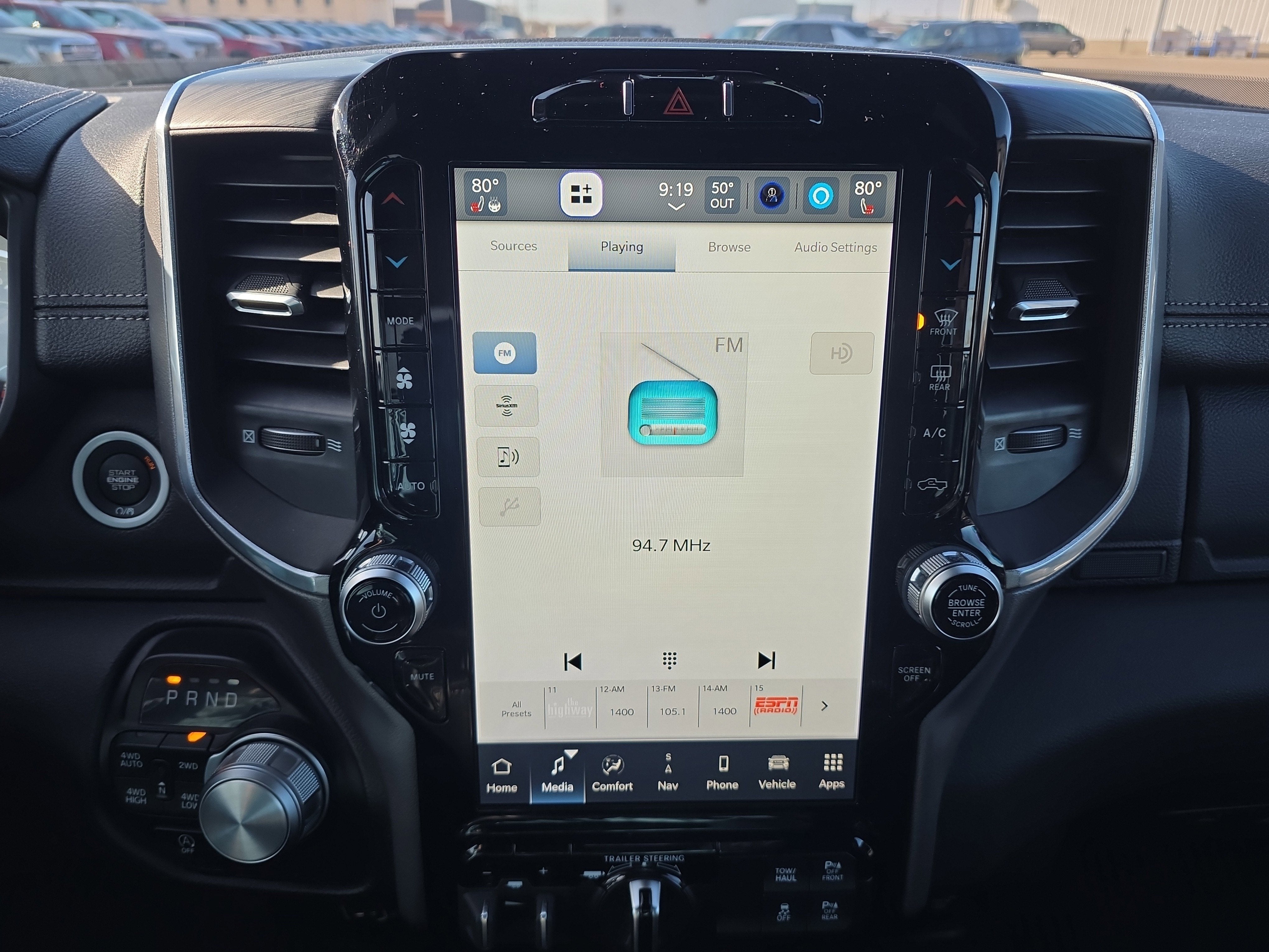 2023 RAM 1500 Laramie Crew Cab 4x4 6'4" Box