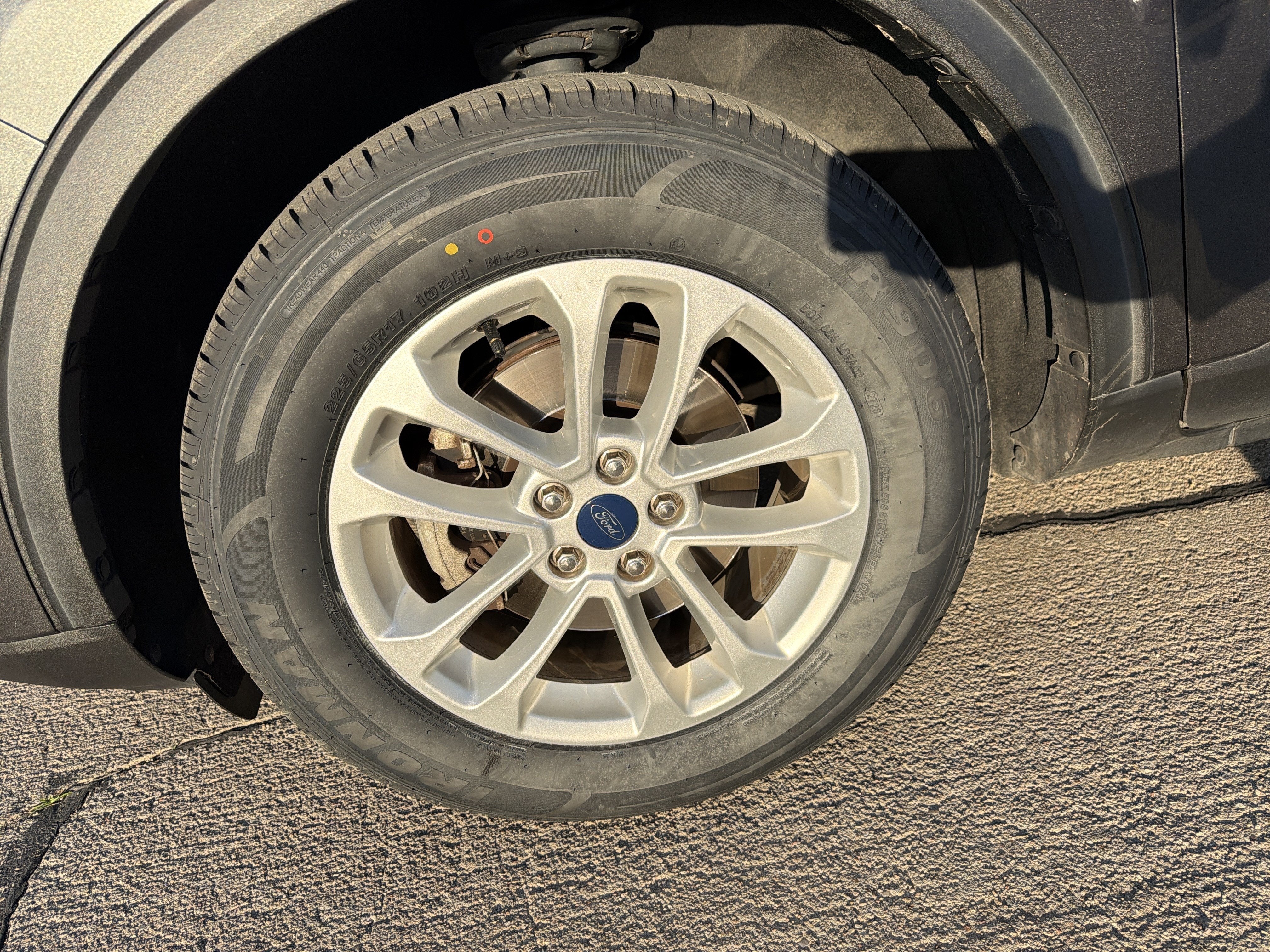 2020 Ford Escape SE