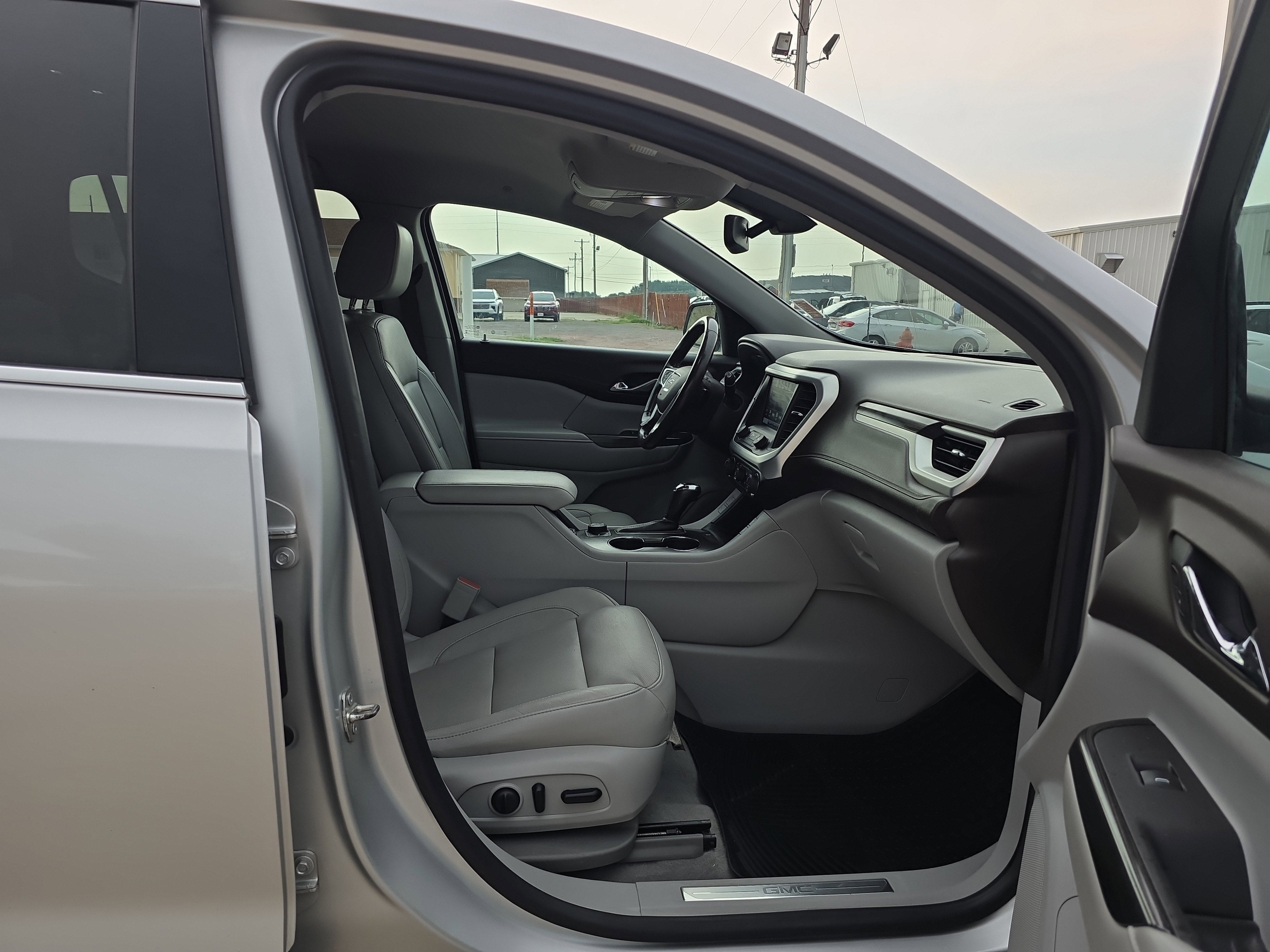 2019 GMC Acadia SLT