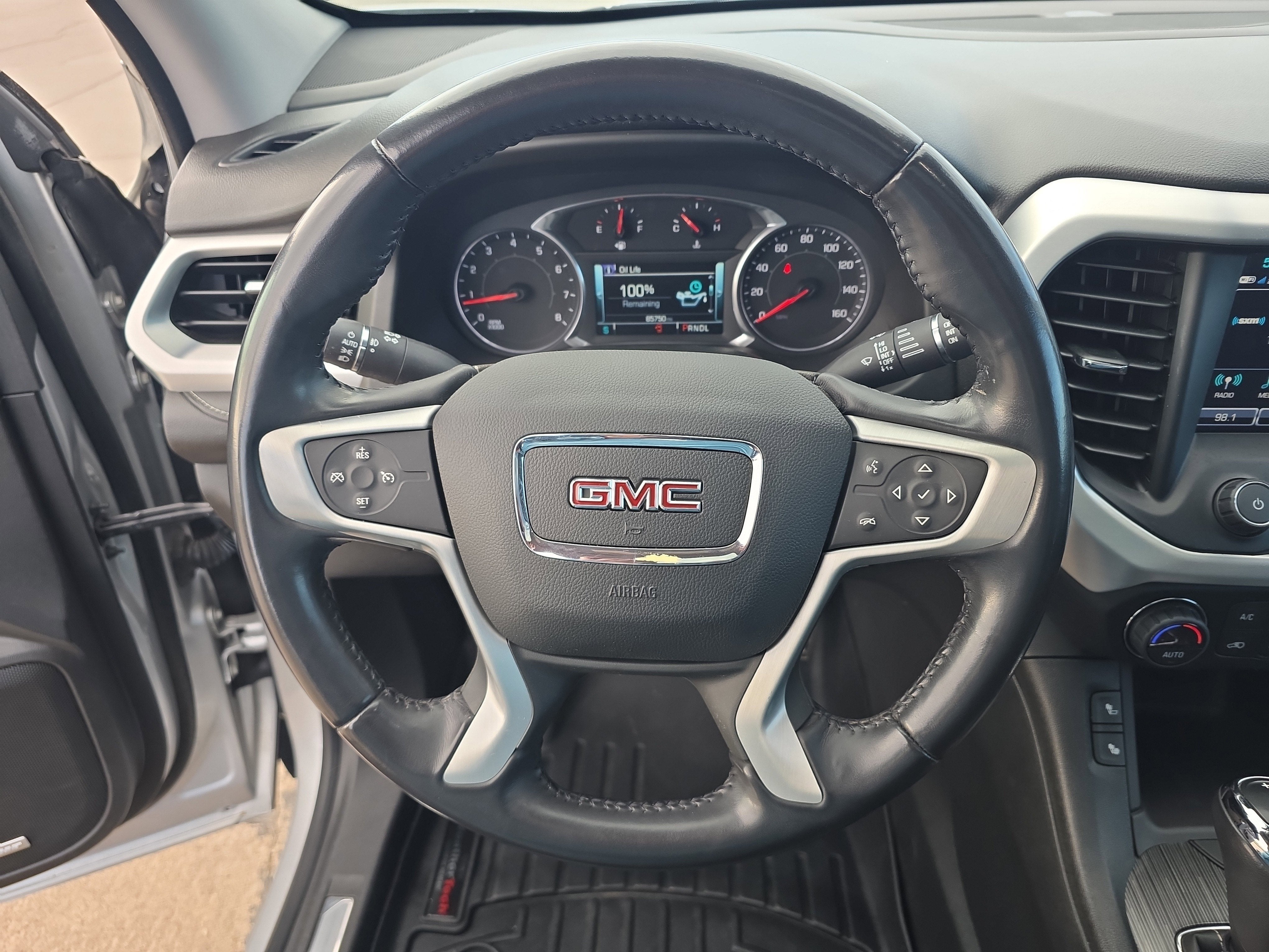 2018 GMC Acadia SLT