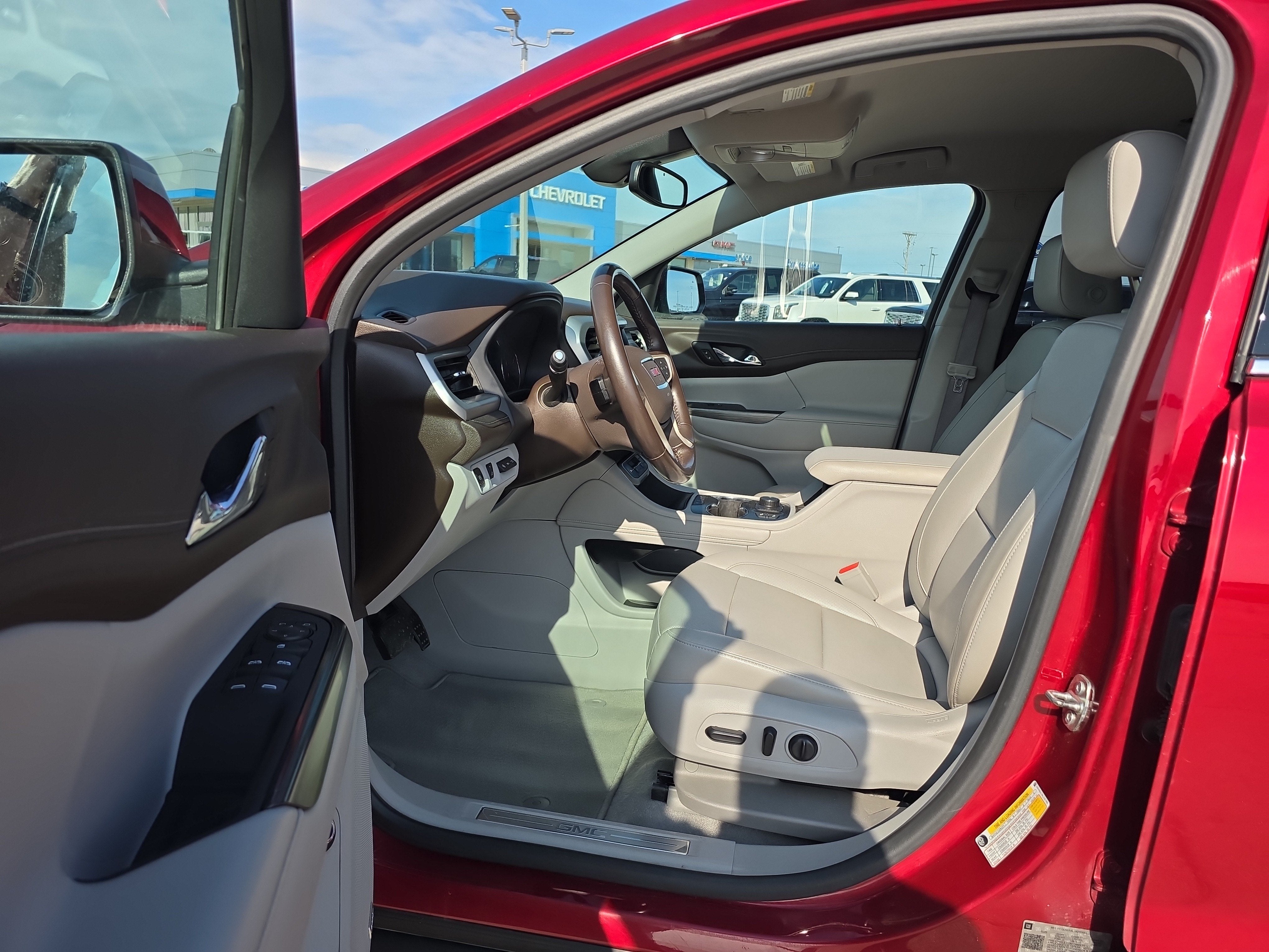 2020 GMC Acadia SLT