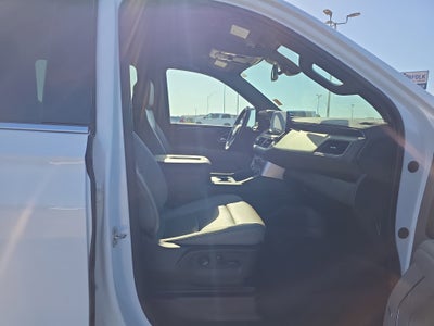 2022 GMC Yukon XL SLT