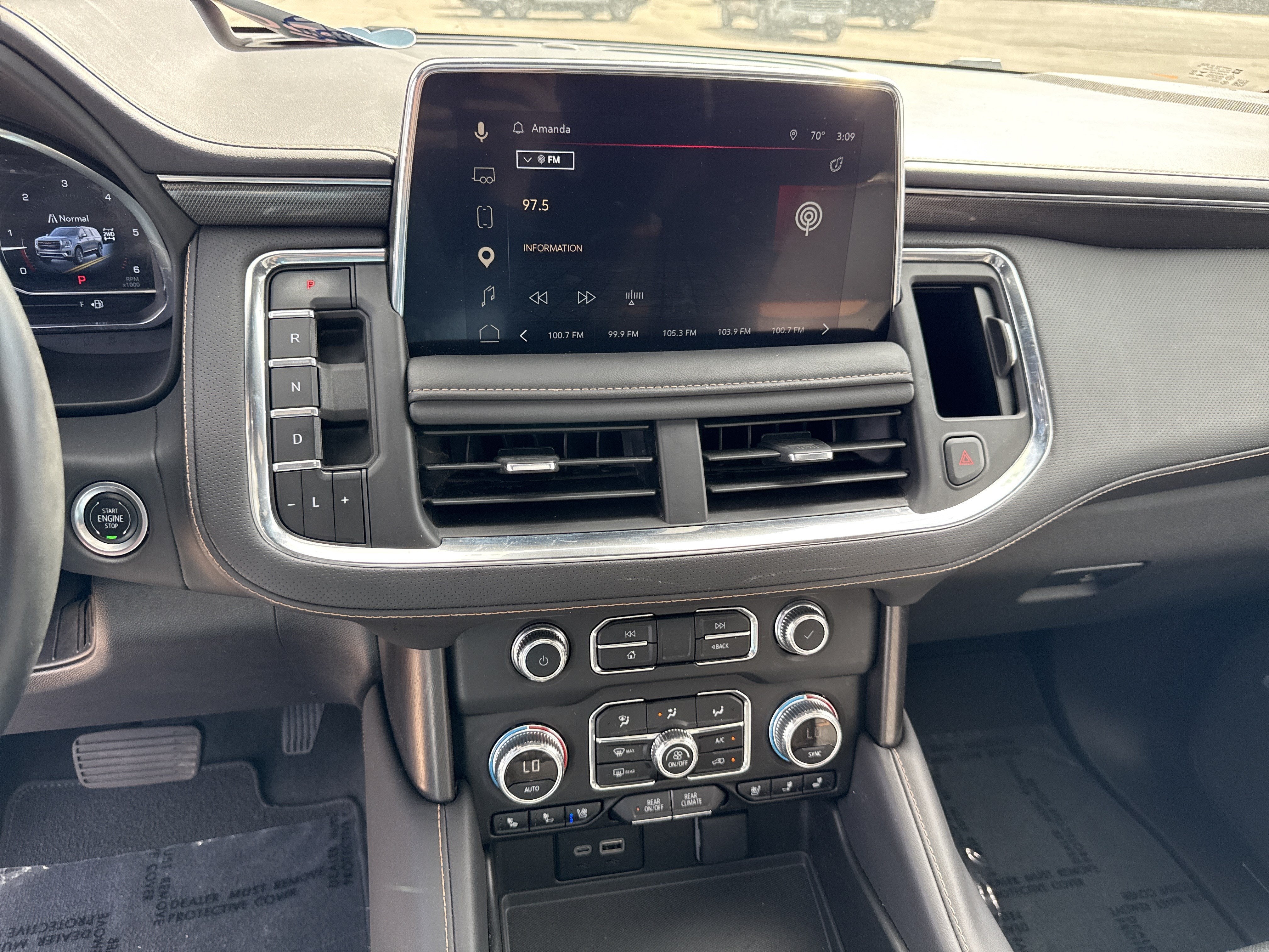 2024 GMC Yukon XL AT4