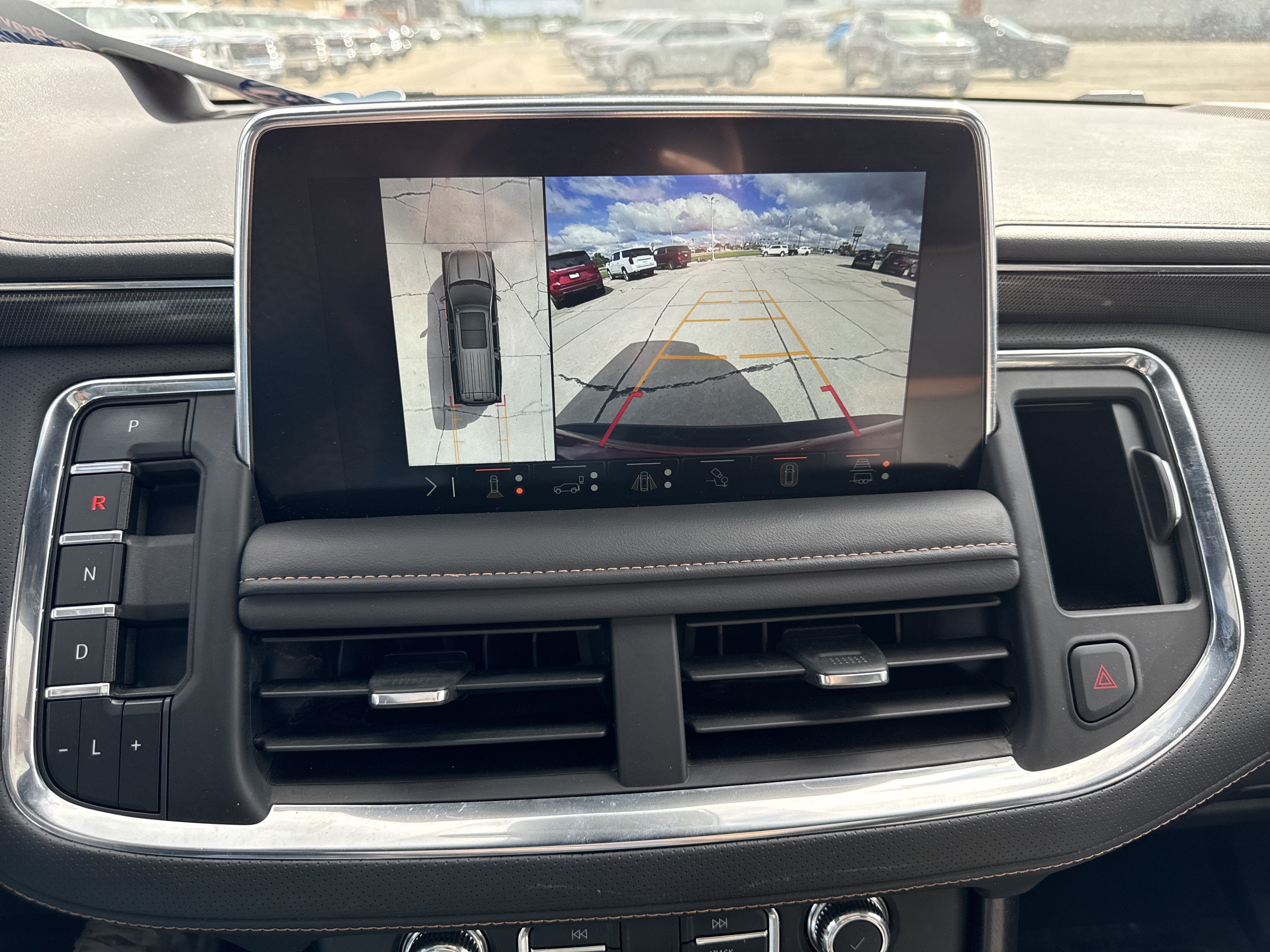 2024 GMC Yukon XL AT4