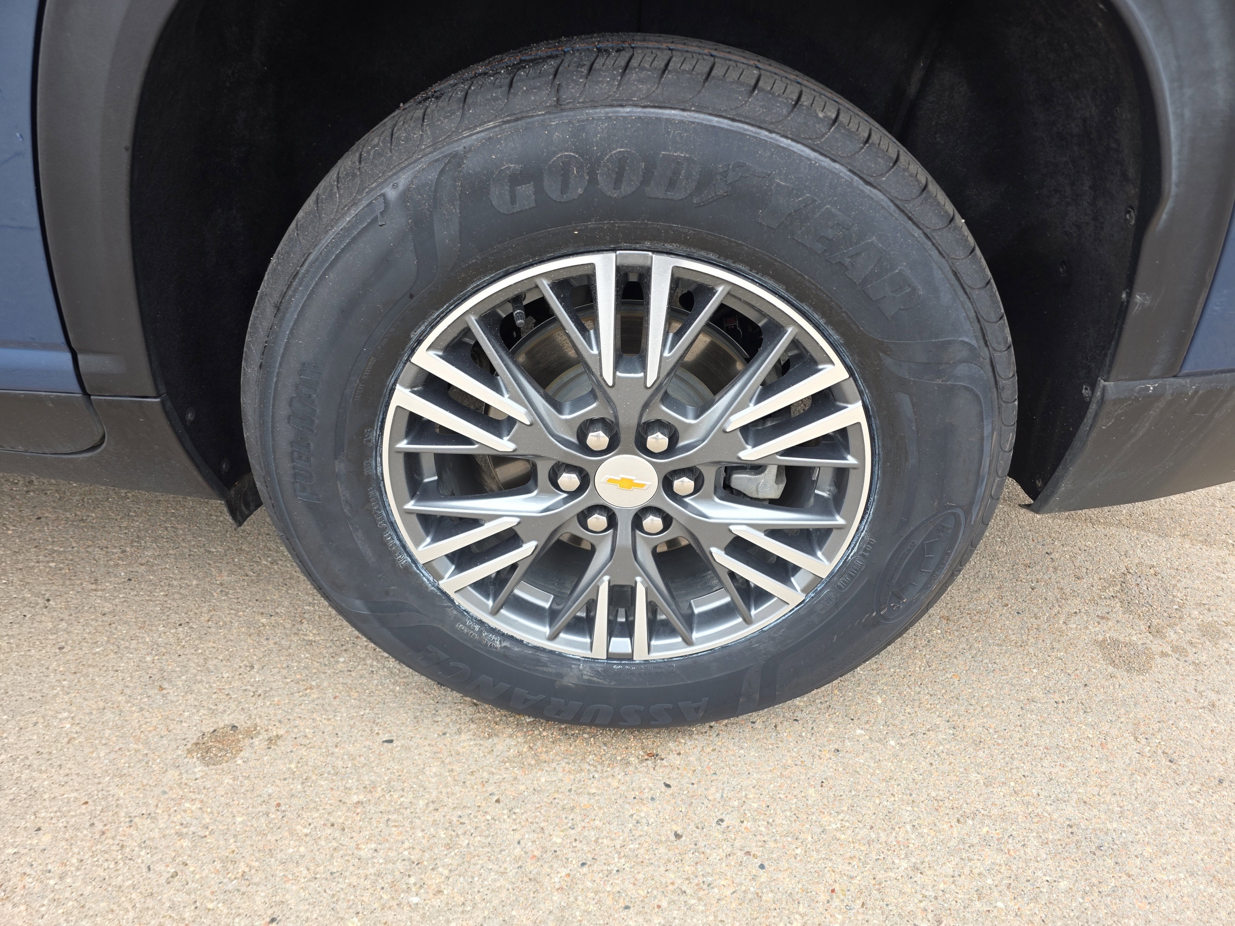 2024 Chevrolet Traverse LT