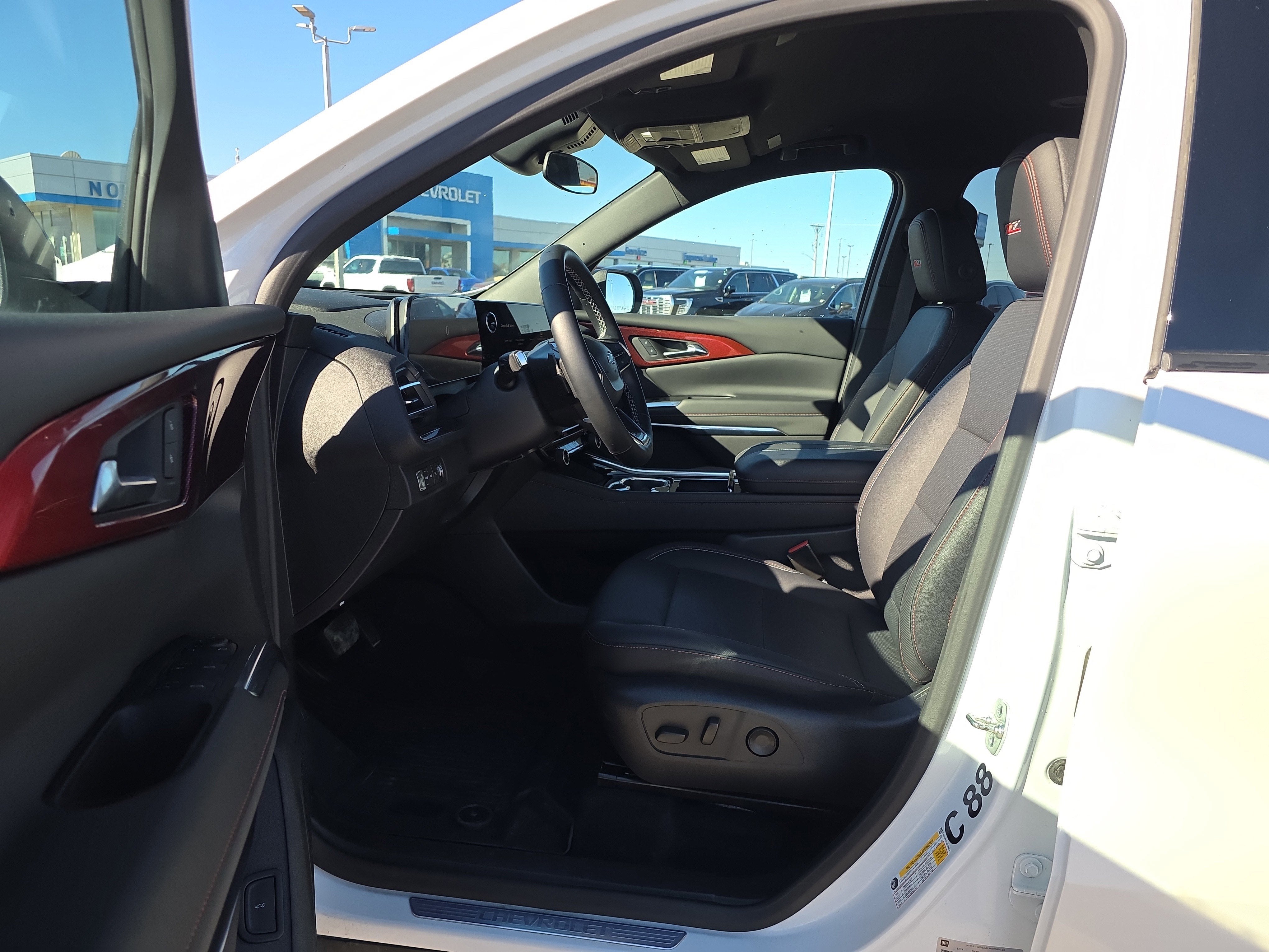 2025 Chevrolet Traverse Z71