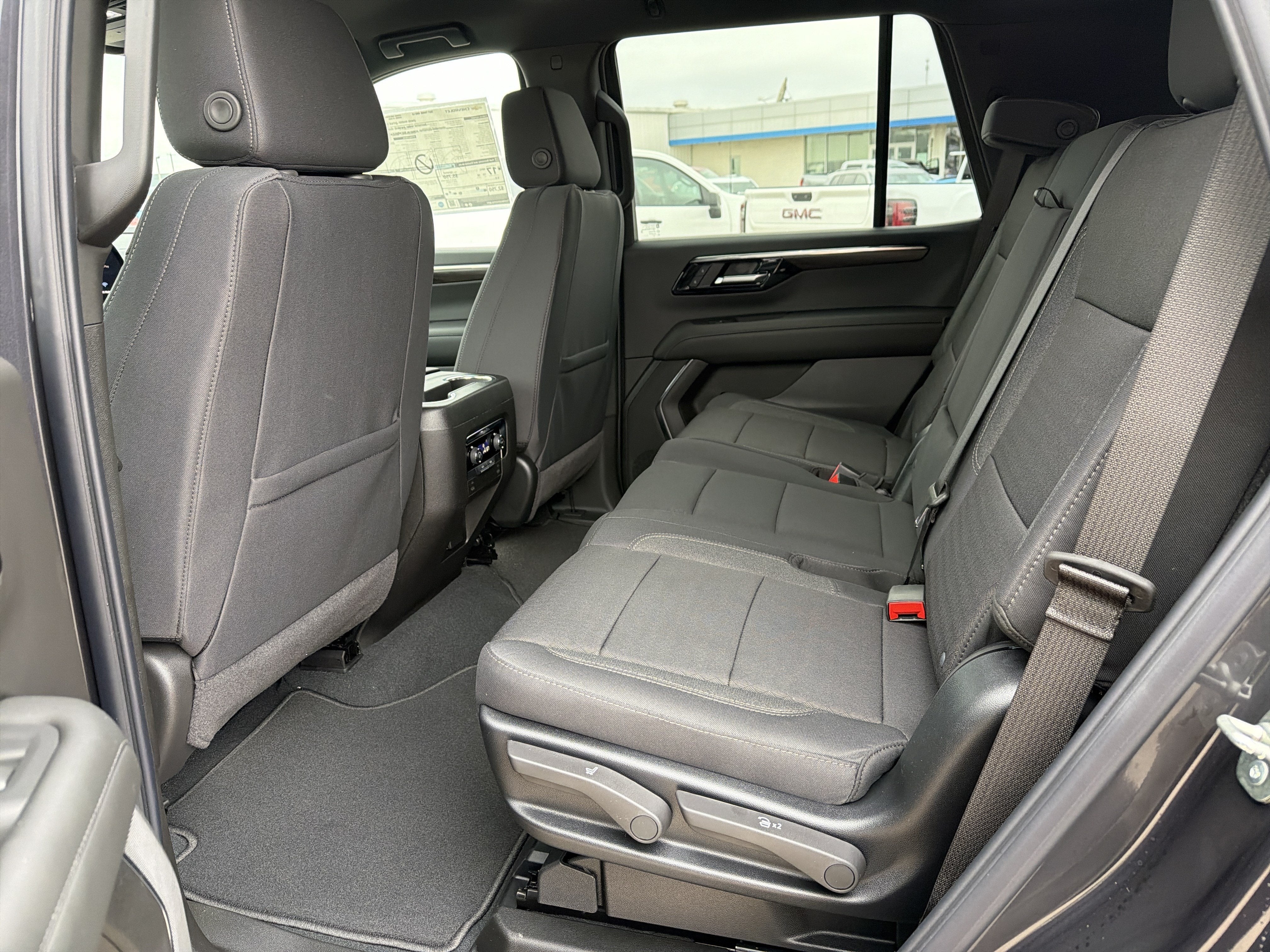 2027 Chevrolet Tahoe LS - Photo 16