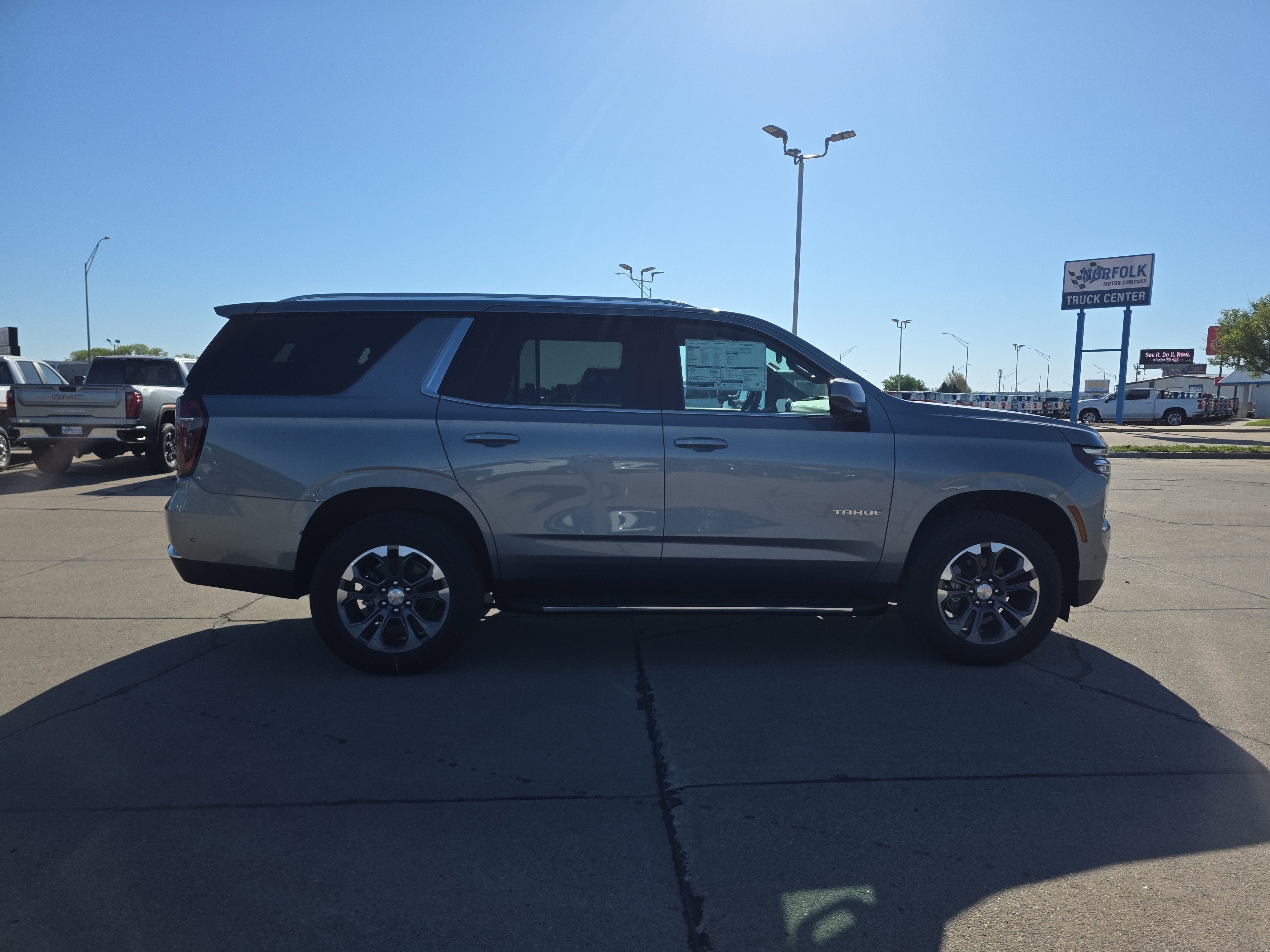 2026 Chevrolet Tahoe LS