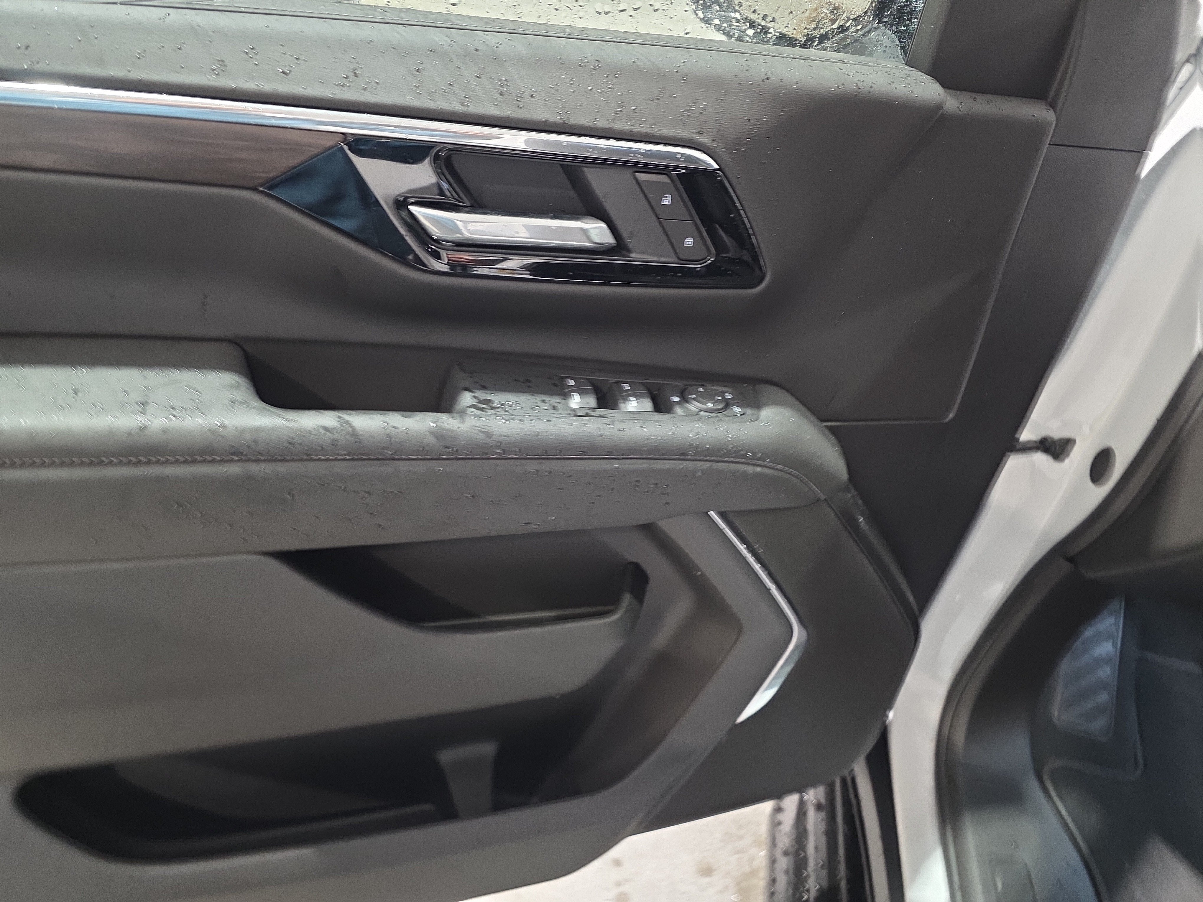 2027 Chevrolet Tahoe LS