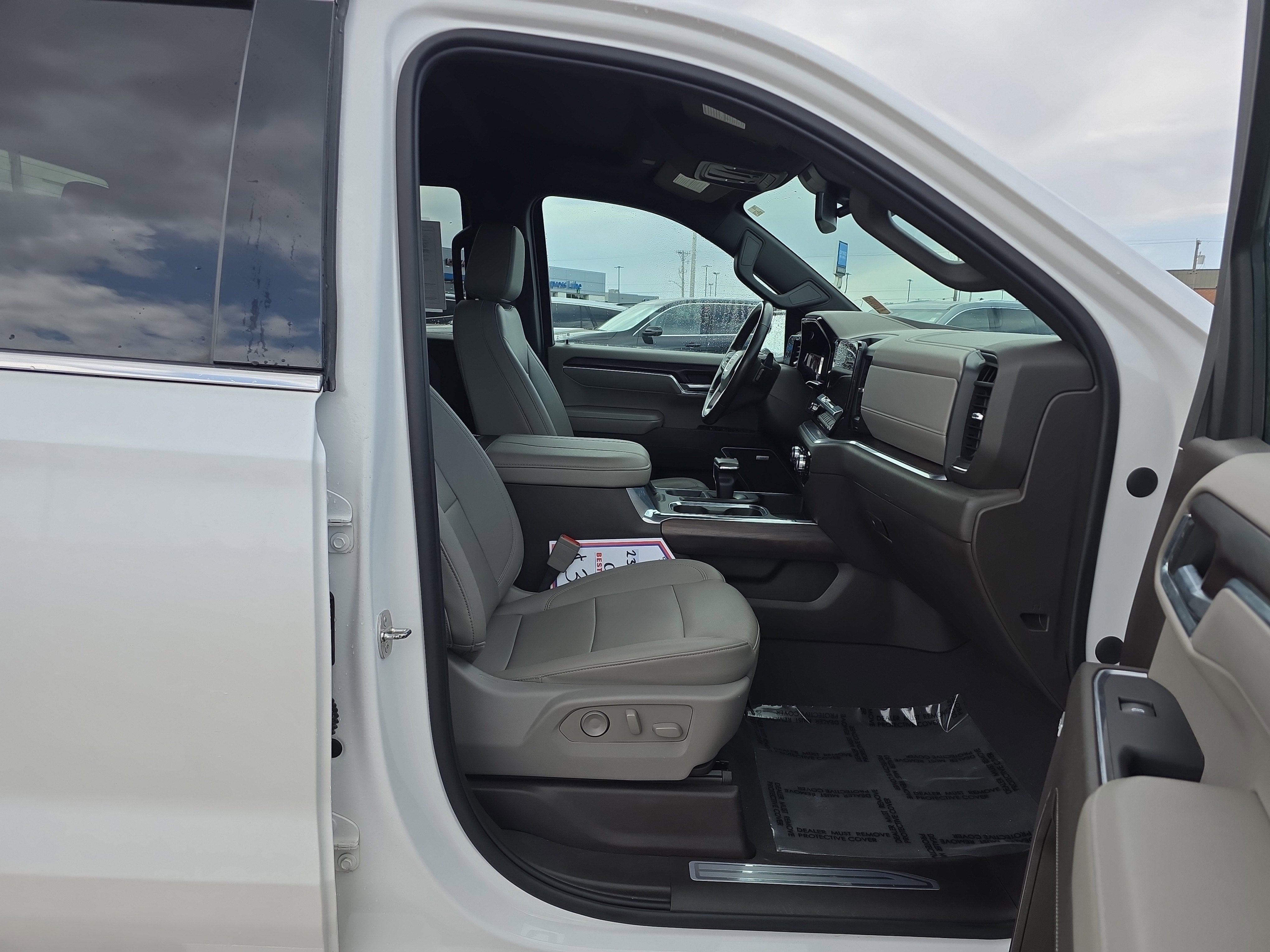 2023 GMC Sierra 1500 SLT