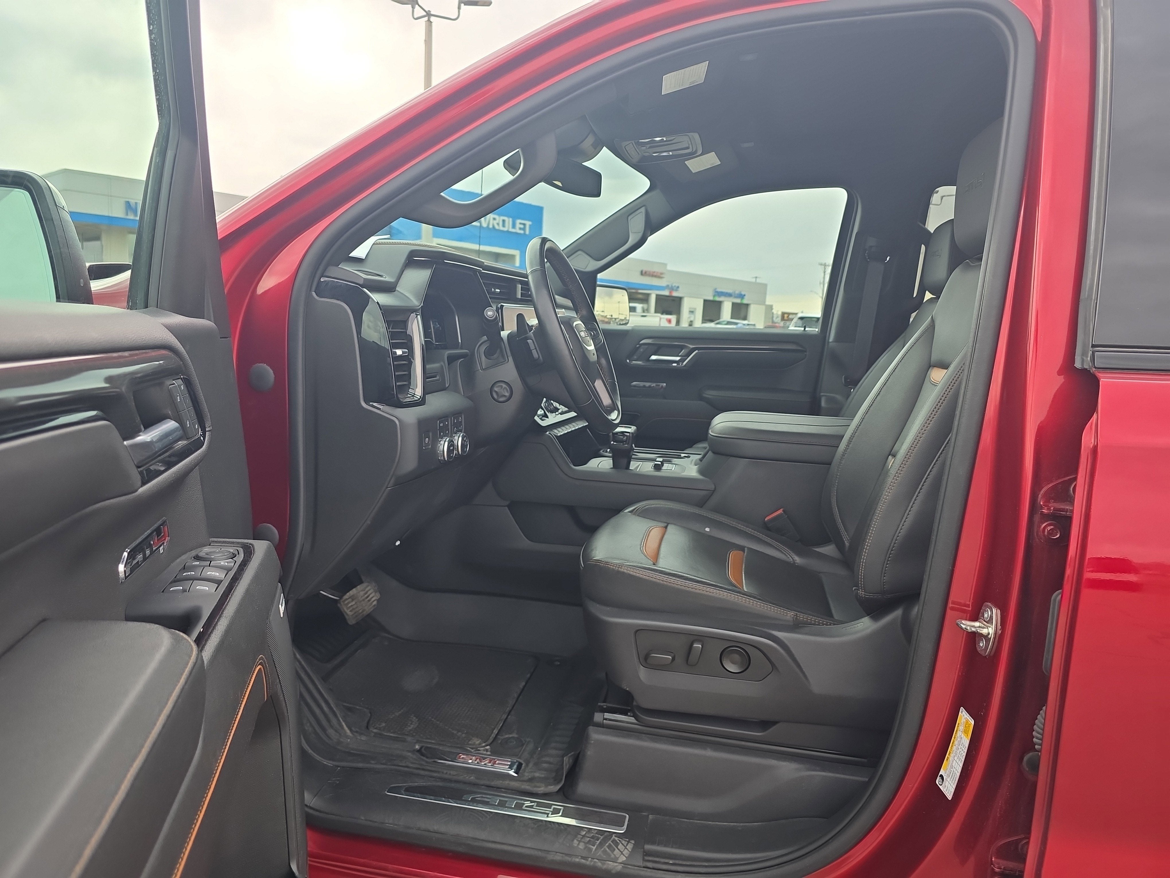 2023 GMC Sierra 1500 AT4
