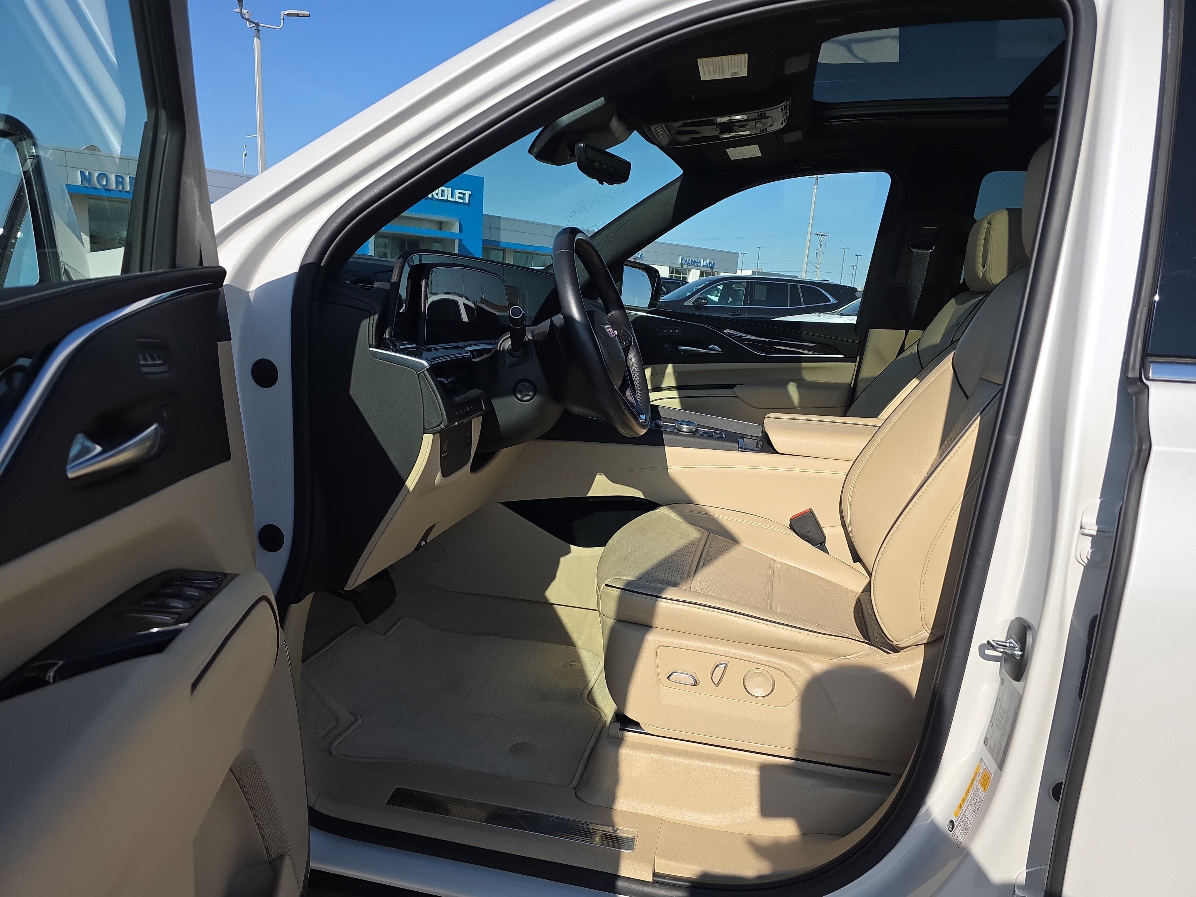 2022 Cadillac Escalade Premium Luxury